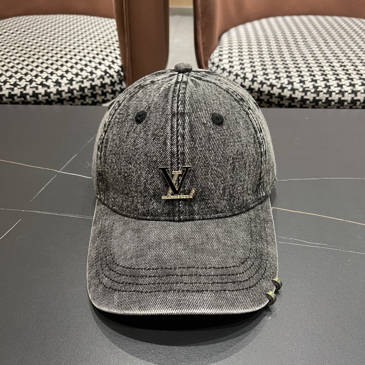LV路易威登 新款水洗复古做旧牛仔棒球帽男女百搭休闲遮阳高品质鸭舌帽