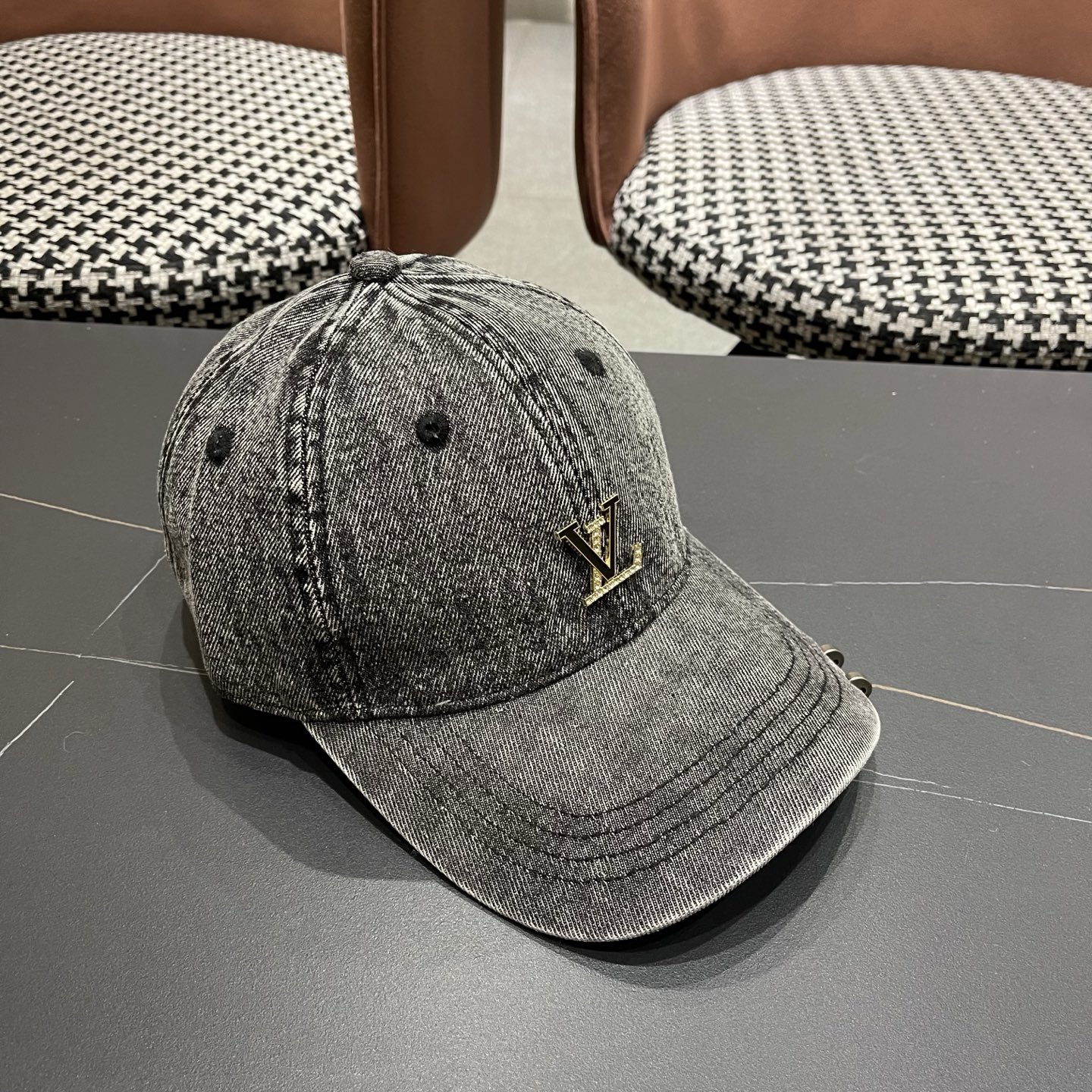 LV路易威登 新款水洗复古做旧牛仔棒球帽男女百搭休闲遮阳高品质鸭舌帽