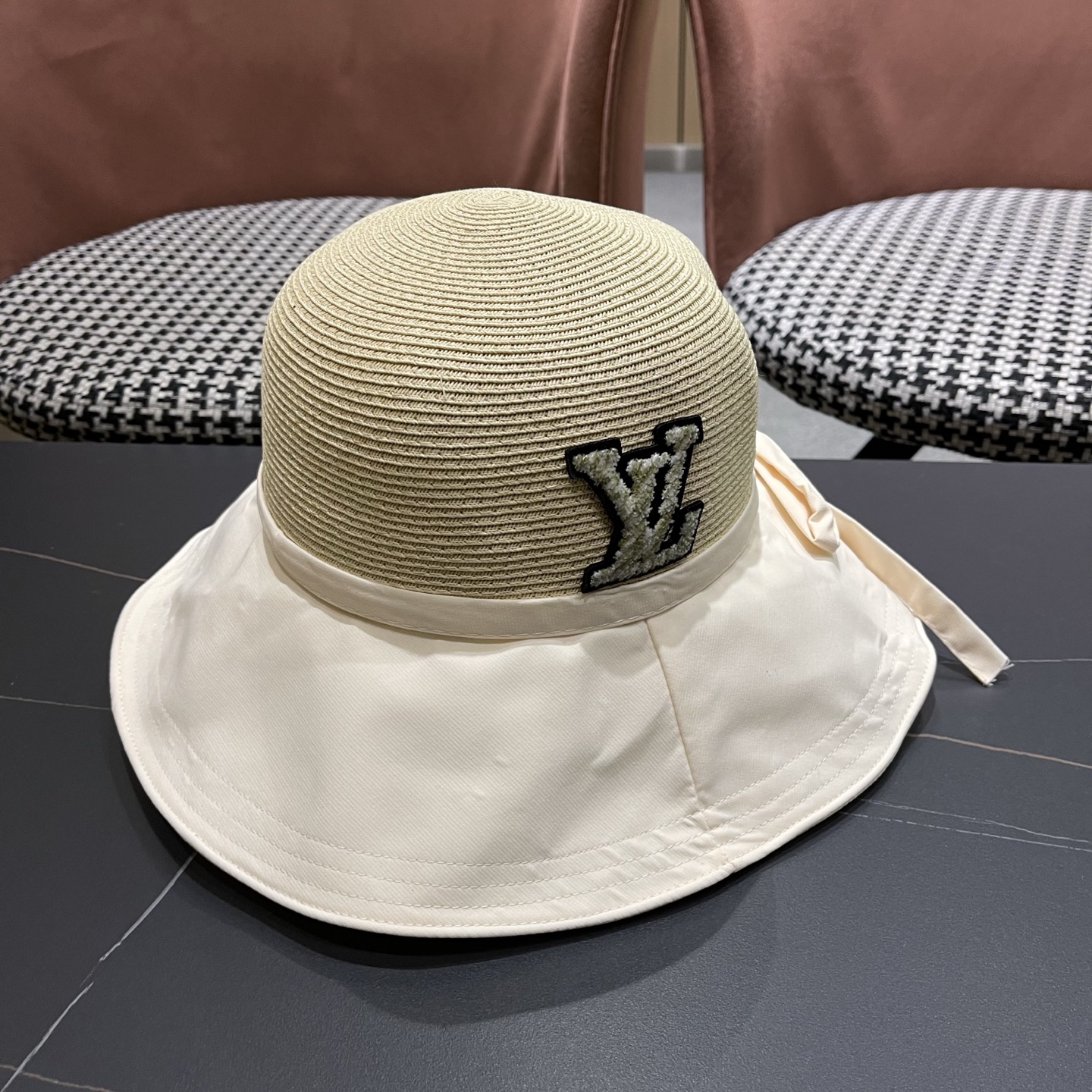 Lv路易威登新款韩版蝴蝶结系带渔夫帽子女出游草编遮阳帽显脸小防晒盆帽