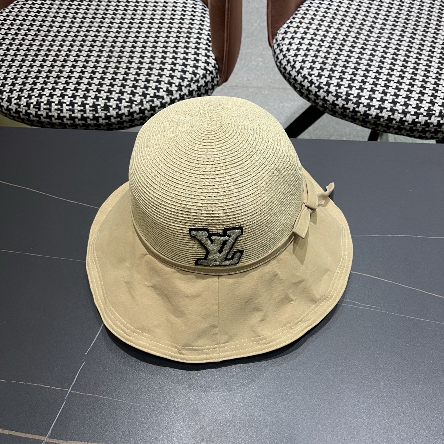 Lv路易威登新款韩版蝴蝶结系带渔夫帽子女出游草编遮阳帽显脸小防晒盆帽