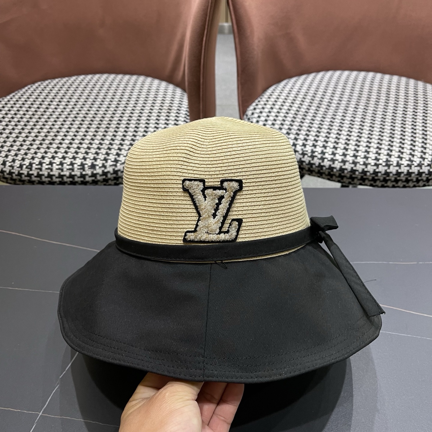 Lv路易威登新款韩版蝴蝶结系带渔夫帽子女出游草编遮阳帽显脸小防晒盆帽