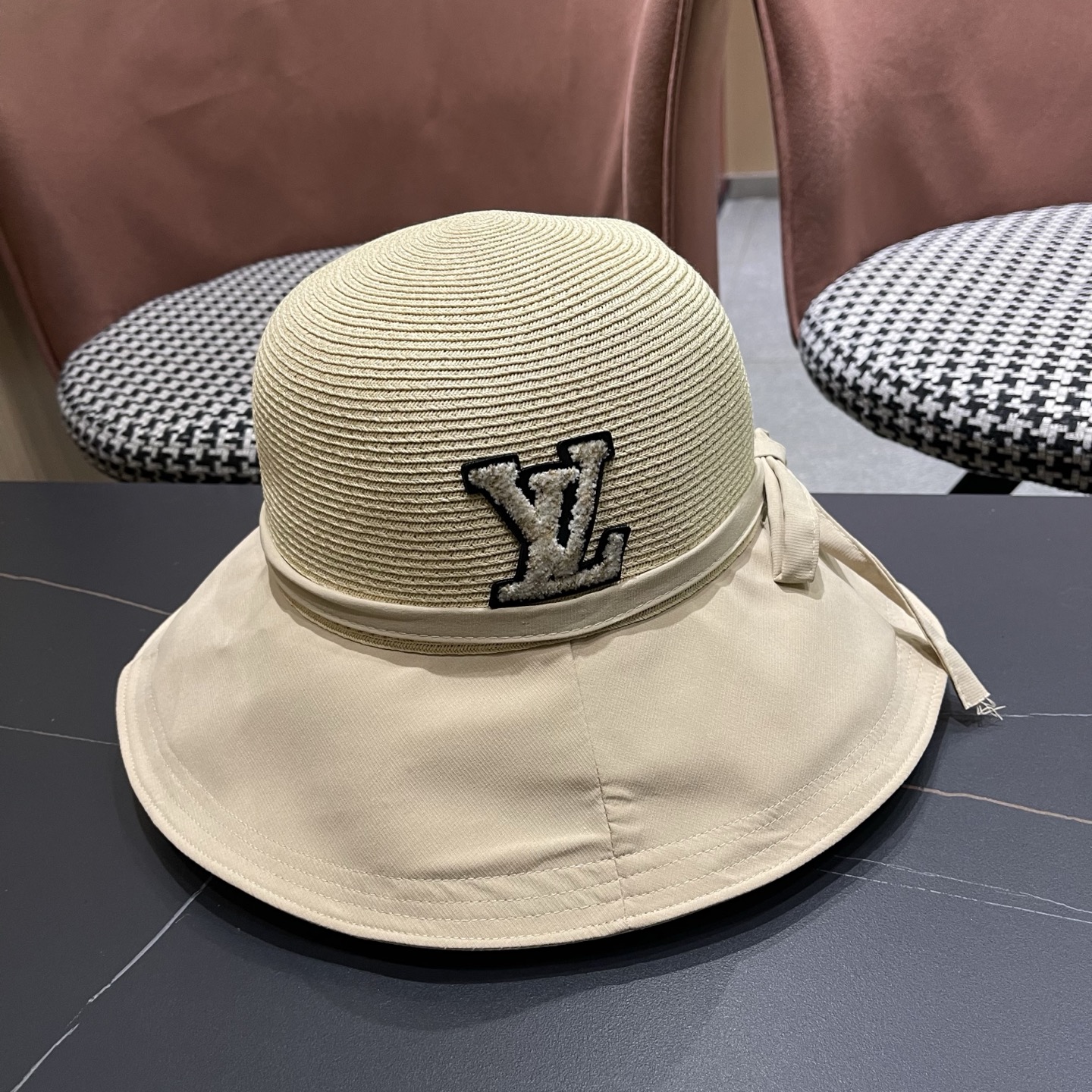 NO:764466,P Lv Louis Vuitton's new Korean version of the bow-tie fisherman's hat for women's travel straw sunshade hat that shows the face, a small sunscreen hat, a straw hat, a fisherman's hat, a baseball cap, hat, louis vuitton, louis vuitton, espadrilles, espadrilles, hats19860909P Lv路易威登新款韩版蝴蝶结系带渔夫帽子女出游草编遮阳 帽显脸小防晒盆帽帽子草帽渔夫帽棒球帽,帽子,louis vuitton,louis vuitton,espadrilles,espadrilles,hats,hat