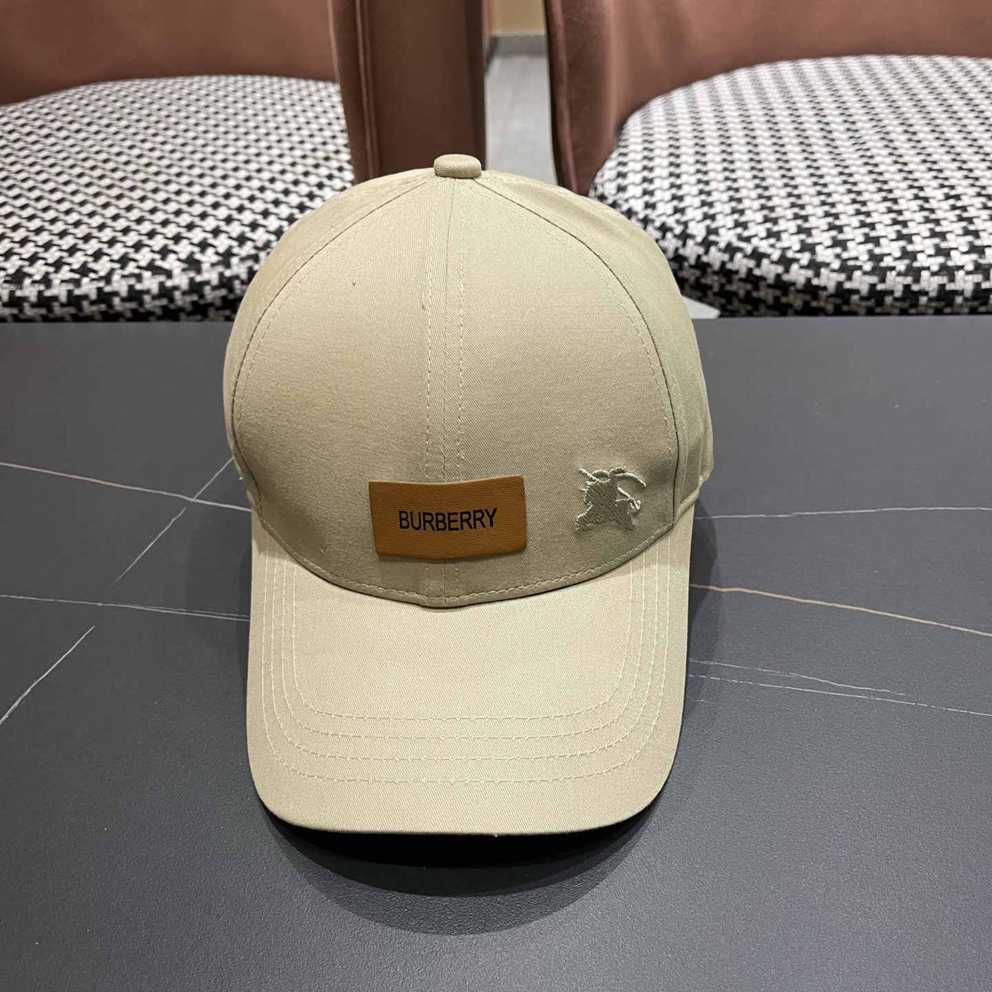 巴宝莉BURBERRY官网同步上线 韩版新款英伦风定制款1:1原单品质 男女通用棒球帽 高版品质质量🔥🔥