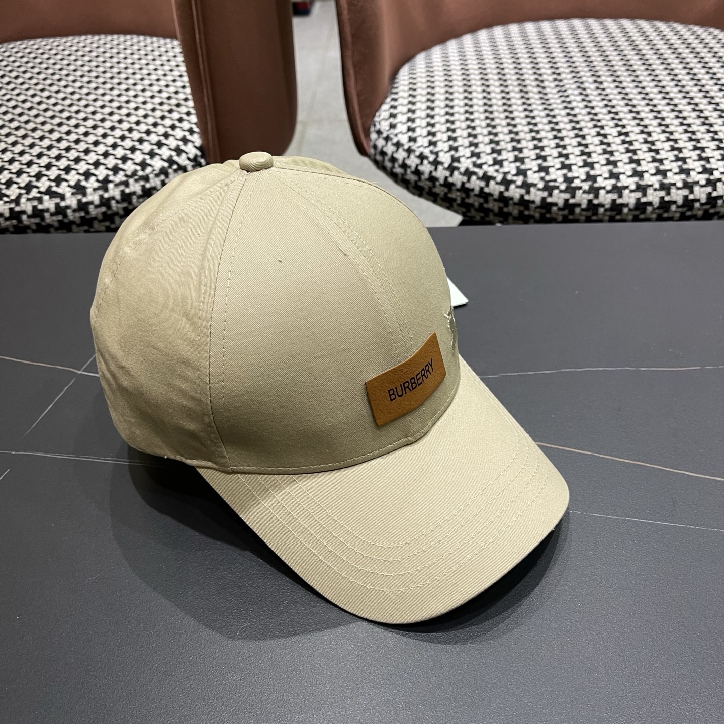 巴宝莉BURBERRY官网同步上线 韩版新款英伦风定制款1:1原单品质 男女通用棒球帽 高版品质质量🔥🔥