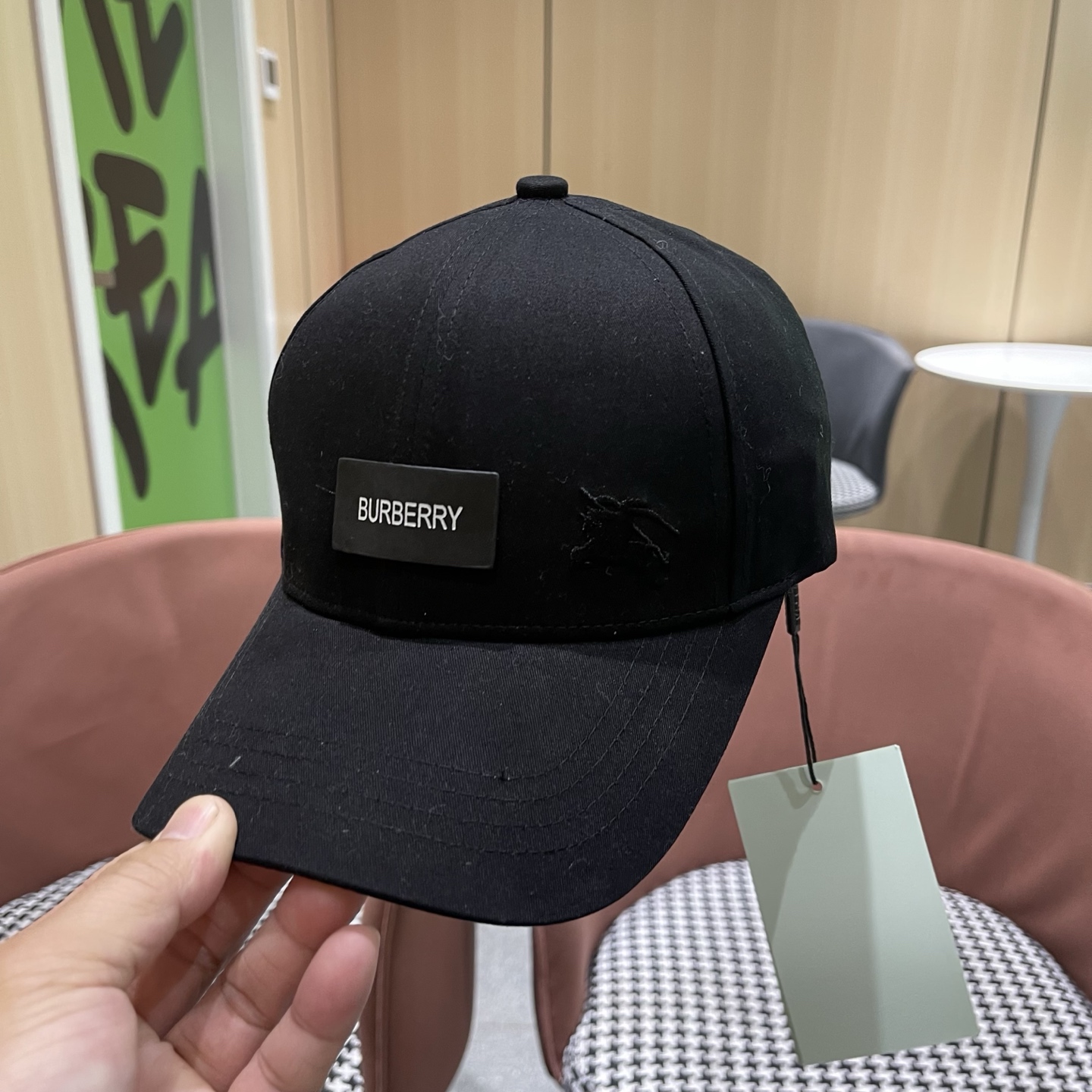 巴宝莉BURBERRY官网同步上线 韩版新款英伦风定制款1:1原单品质 男女通用棒球帽 高版品质质量🔥🔥