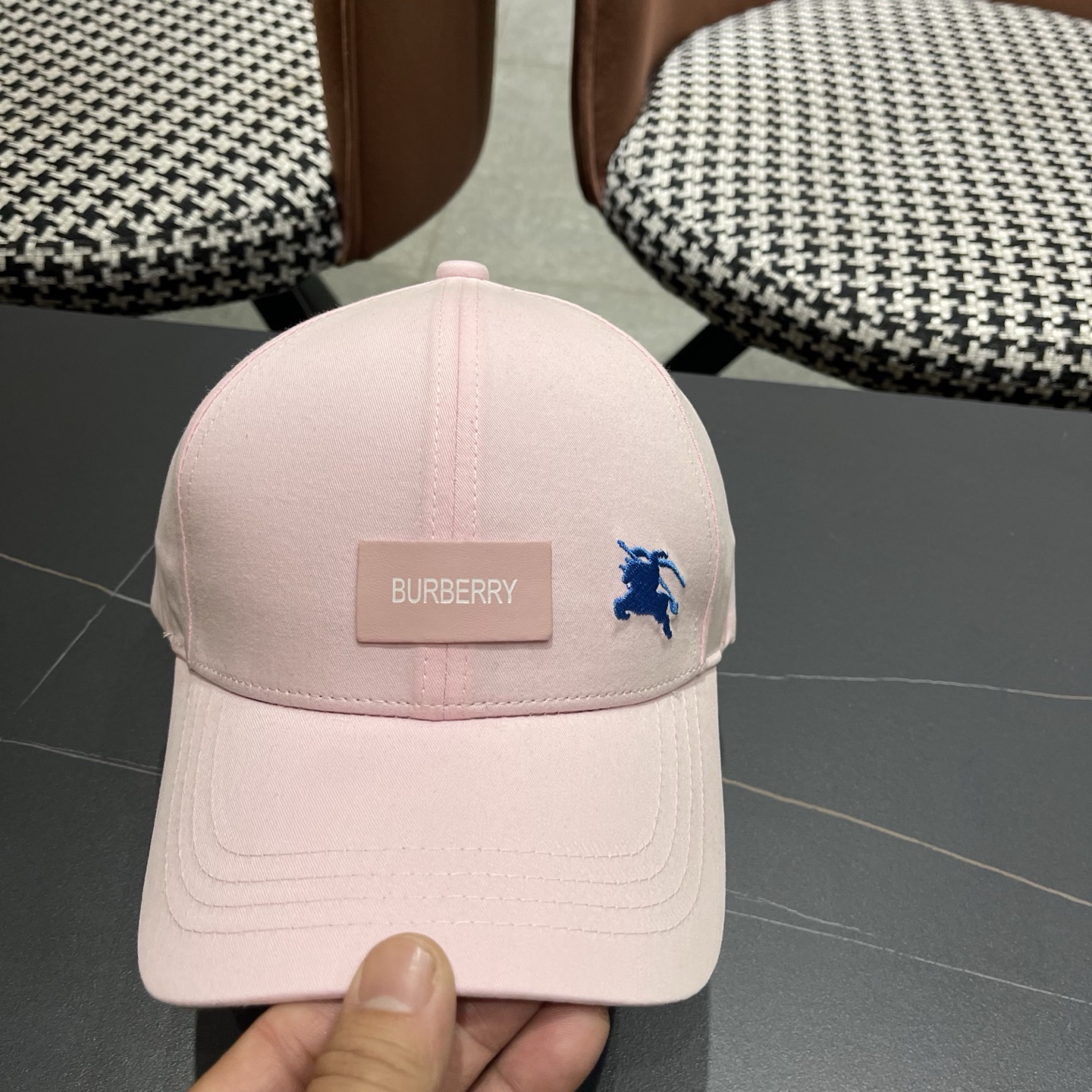 巴宝莉BURBERRY官网同步上线 韩版新款英伦风定制款1:1原单品质 男女通用棒球帽 高版品质质量🔥🔥