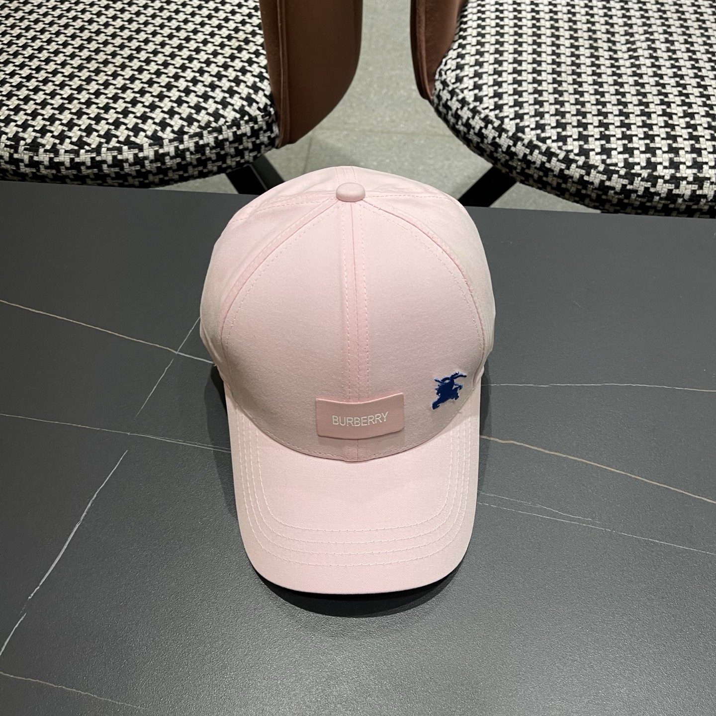 巴宝莉BURBERRY官网同步上线 韩版新款英伦风定制款1:1原单品质 男女通用棒球帽 高版品质质量🔥🔥