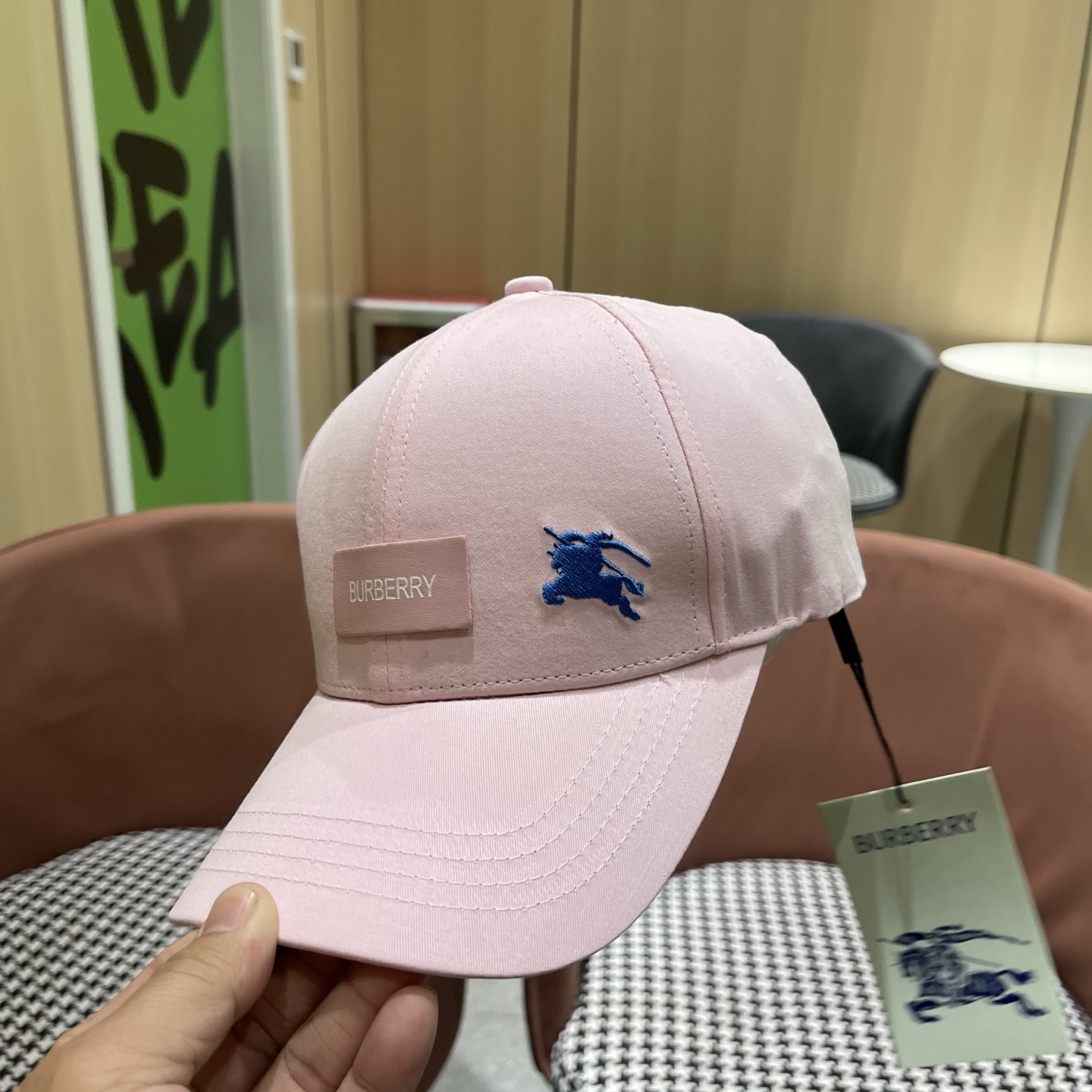 巴宝莉BURBERRY官网同步上线 韩版新款英伦风定制款1:1原单品质 男女通用棒球帽 高版品质质量🔥🔥