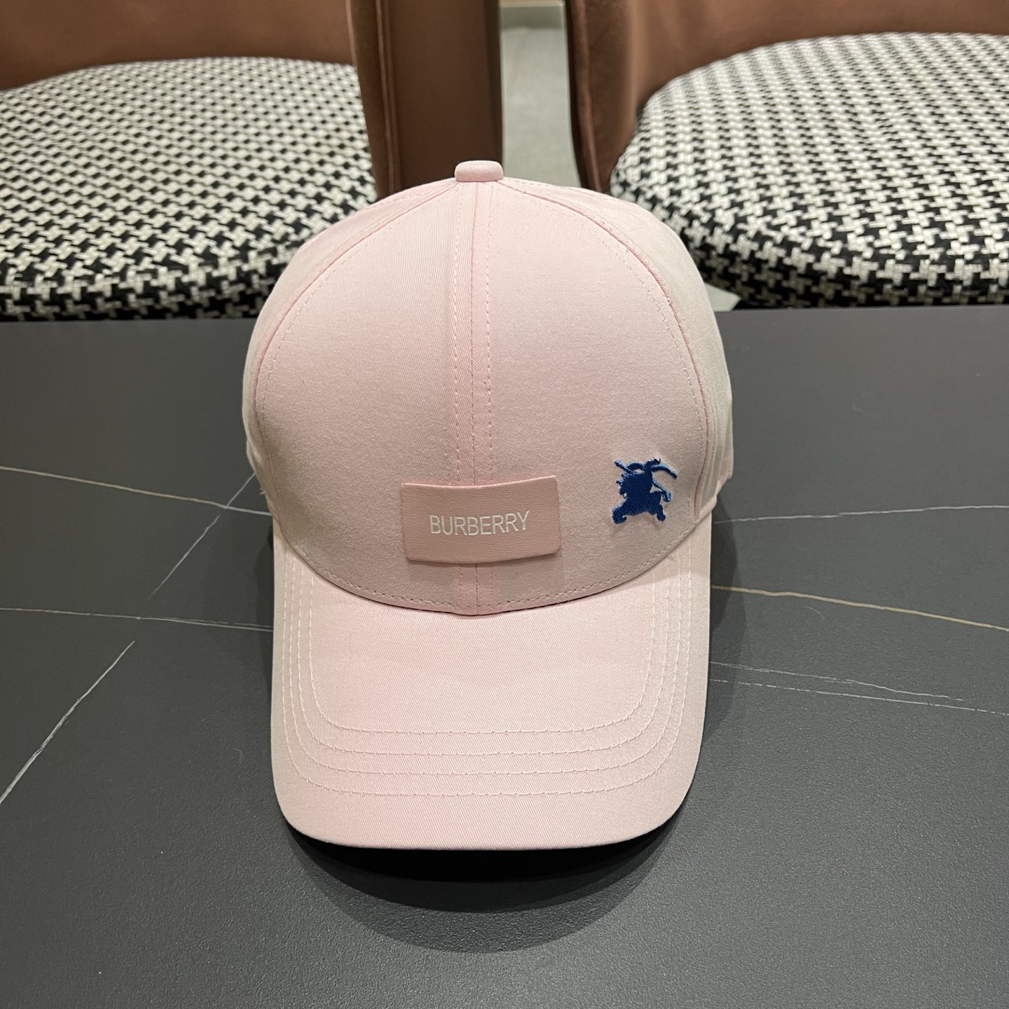 巴宝莉BURBERRY官网同步上线 韩版新款英伦风定制款1:1原单品质 男女通用棒球帽 高版品质质量🔥🔥