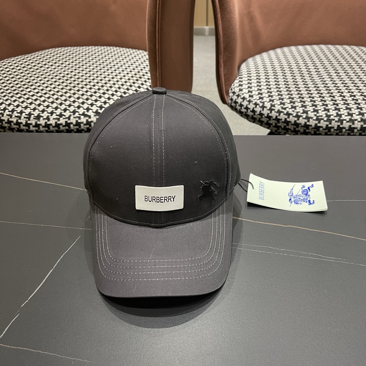 巴宝莉BURBERRY官网同步上线 韩版新款英伦风定制款1:1原单品质 男女通用棒球帽 高版品质质量🔥🔥