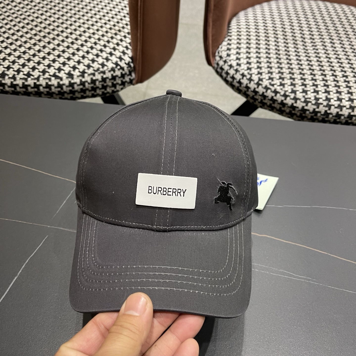 巴宝莉BURBERRY官网同步上线 韩版新款英伦风定制款1:1原单品质 男女通用棒球帽 高版品质质量🔥🔥
