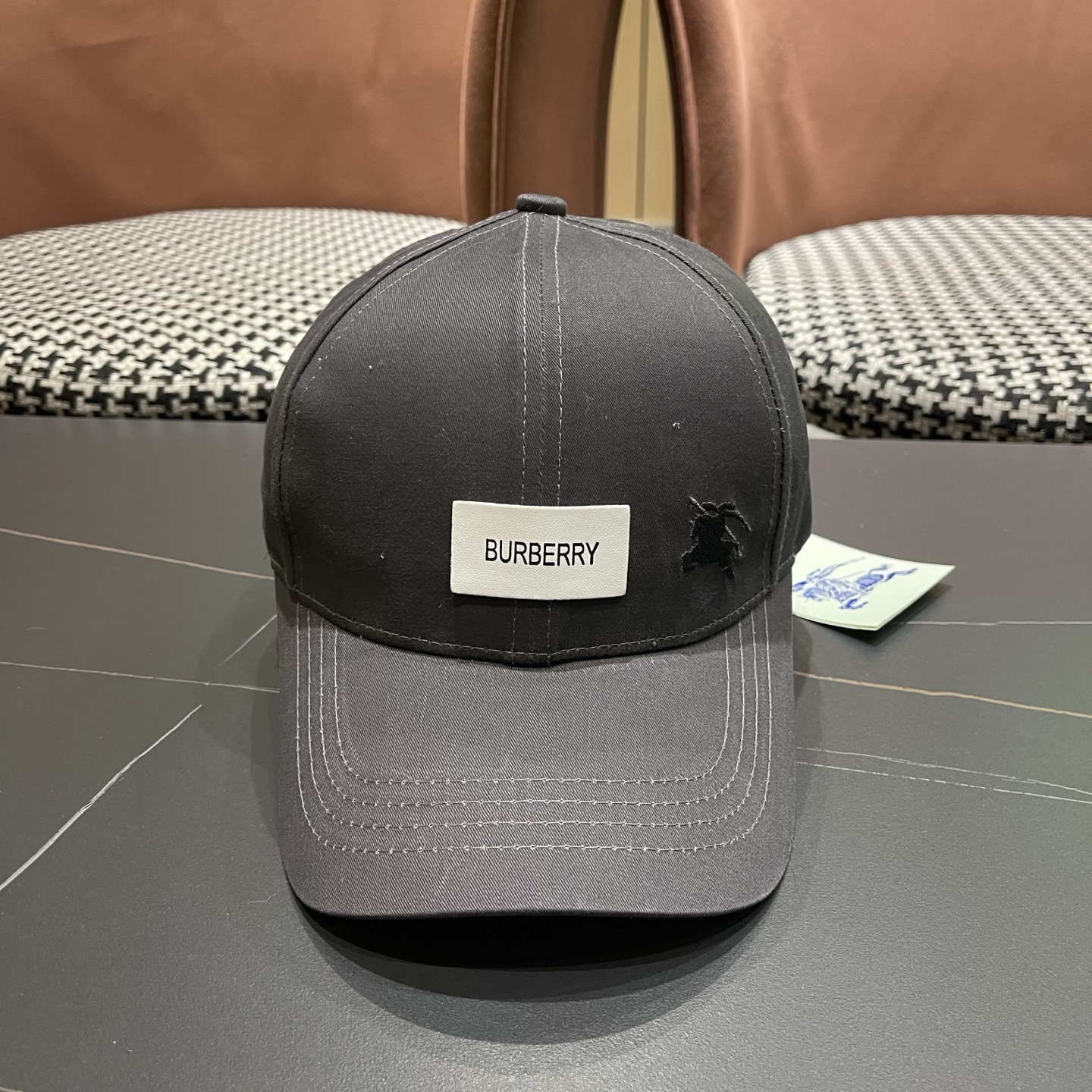 巴宝莉BURBERRY官网同步上线 韩版新款英伦风定制款1:1原单品质 男女通用棒球帽 高版品质质量🔥🔥