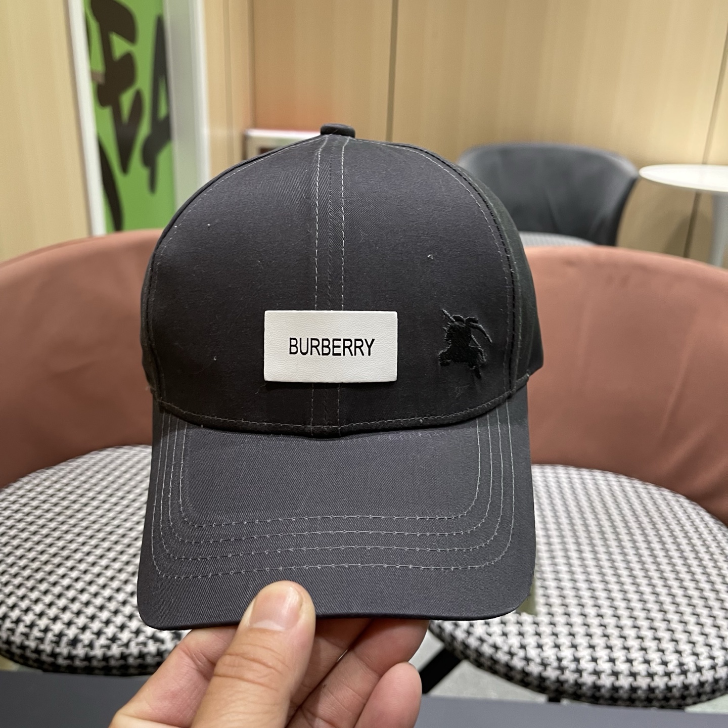 巴宝莉BURBERRY官网同步上线 韩版新款英伦风定制款1:1原单品质 男女通用棒球帽 高版品质质量🔥🔥