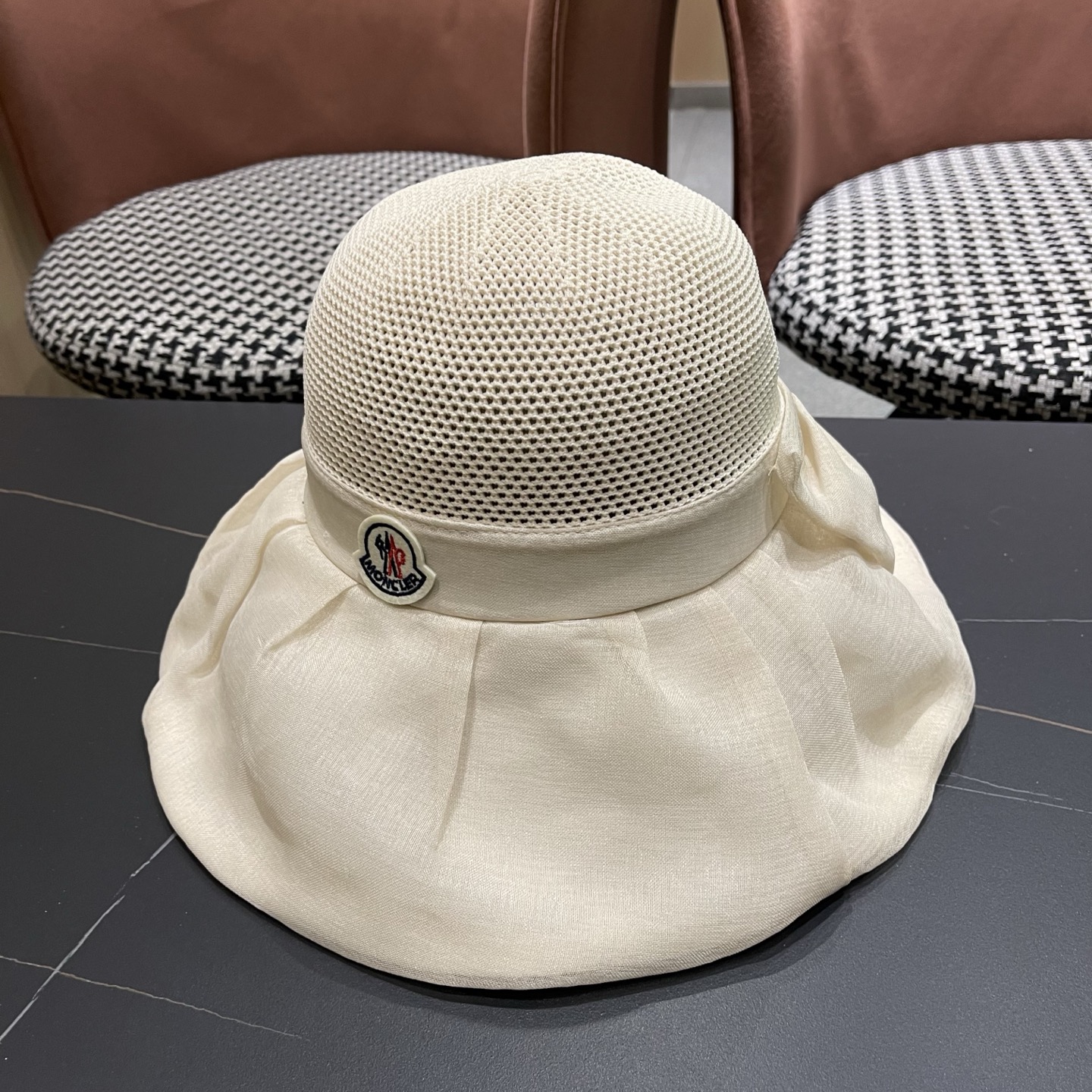 MONCLER（蒙口）帽子女夏遮阳防晒防紫外线渔夫帽遮脸太阳帽大檐户外骑行海边游玩