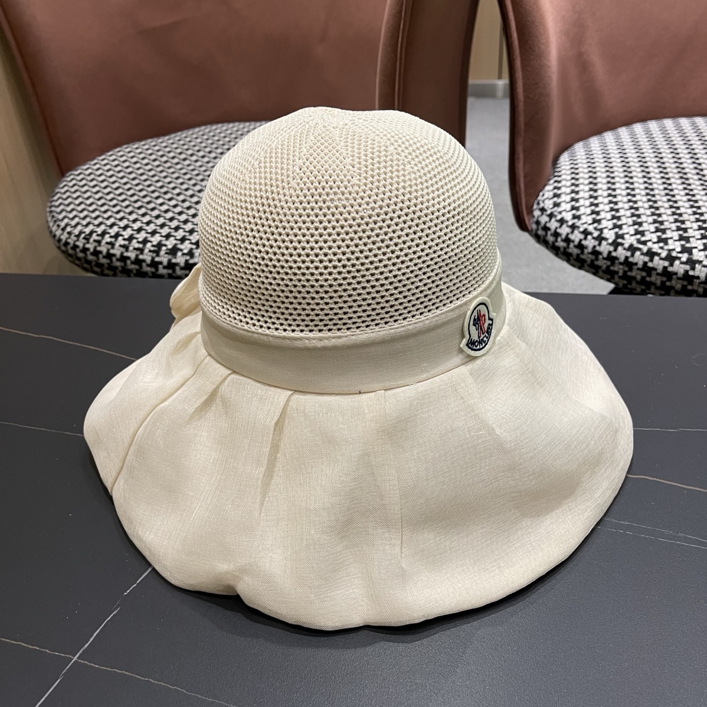 MONCLER（蒙口）帽子女夏遮阳防晒防紫外线渔夫帽遮脸太阳帽大檐户外骑行海边游玩