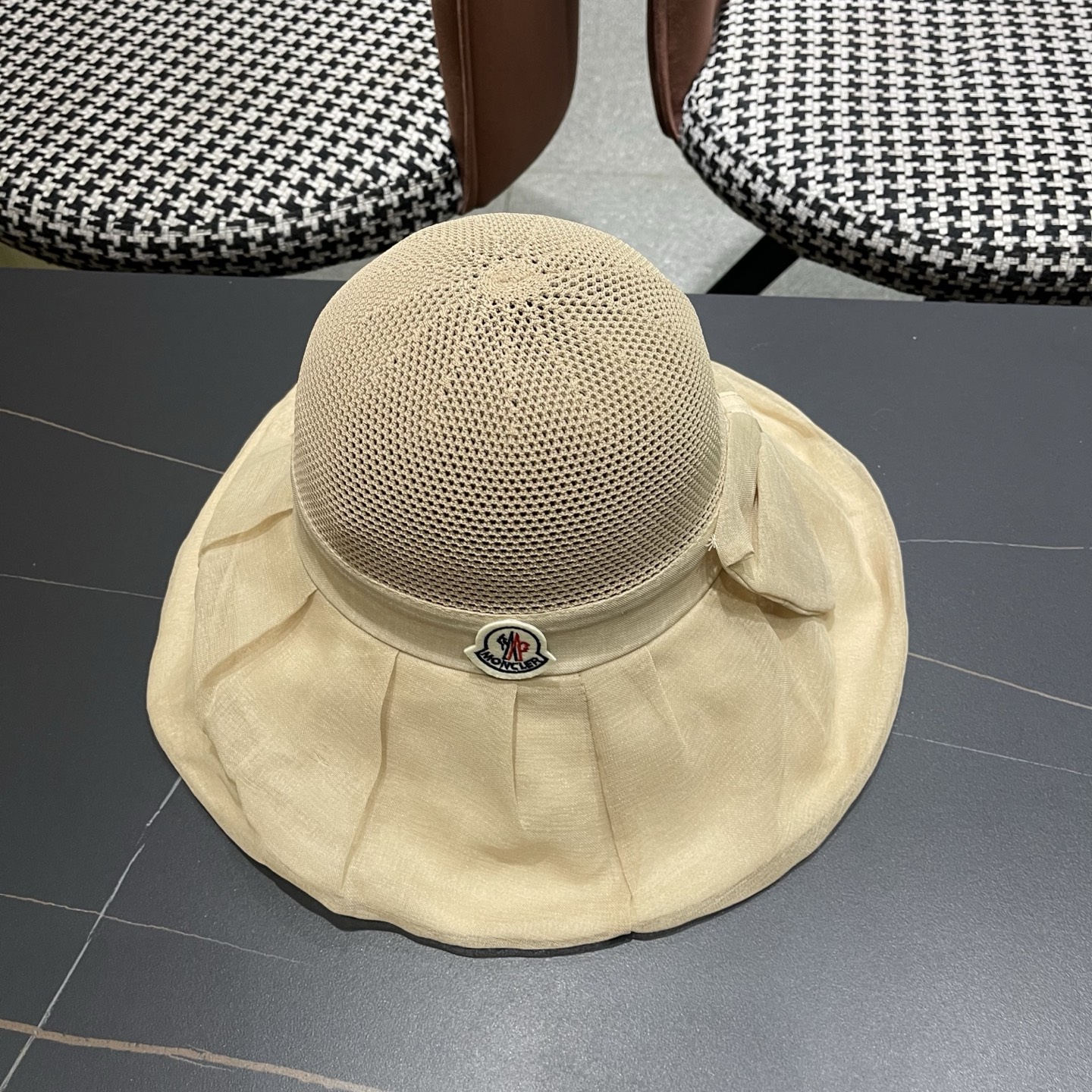 MONCLER（蒙口）帽子女夏遮阳防晒防紫外线渔夫帽遮脸太阳帽大檐户外骑行海边游玩