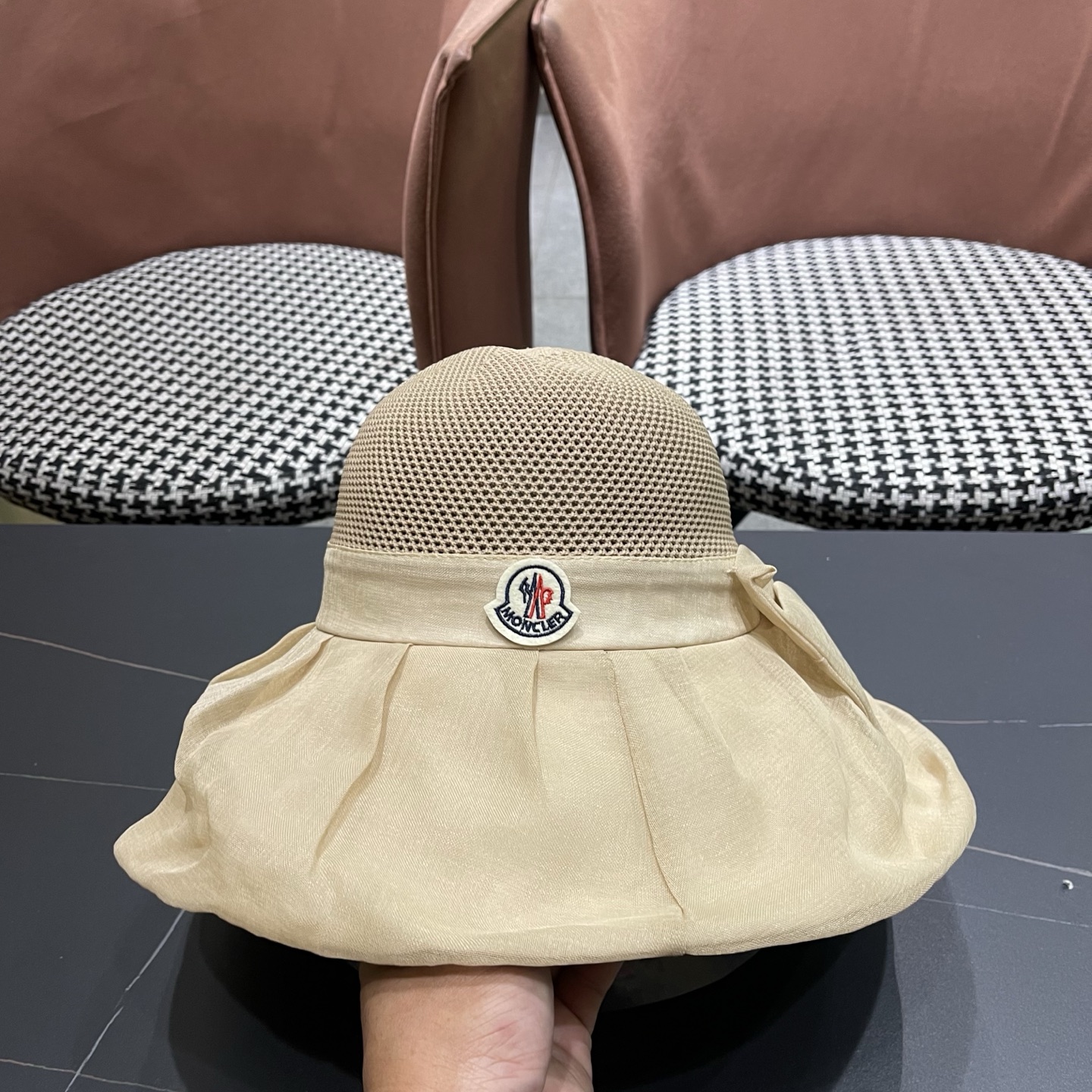 MONCLER（蒙口）帽子女夏遮阳防晒防紫外线渔夫帽遮脸太阳帽大檐户外骑行海边游玩