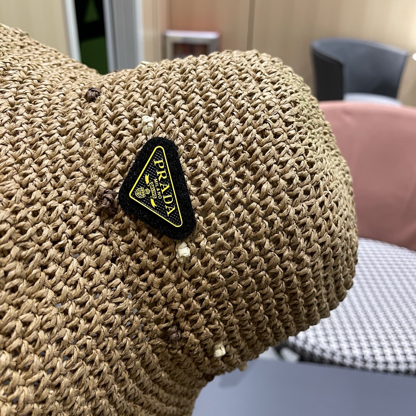 PRADA 普拉达朵澜大帽檐草编帽子女夏季海边度假遮阳防晒草帽户外显脸小渔夫帽