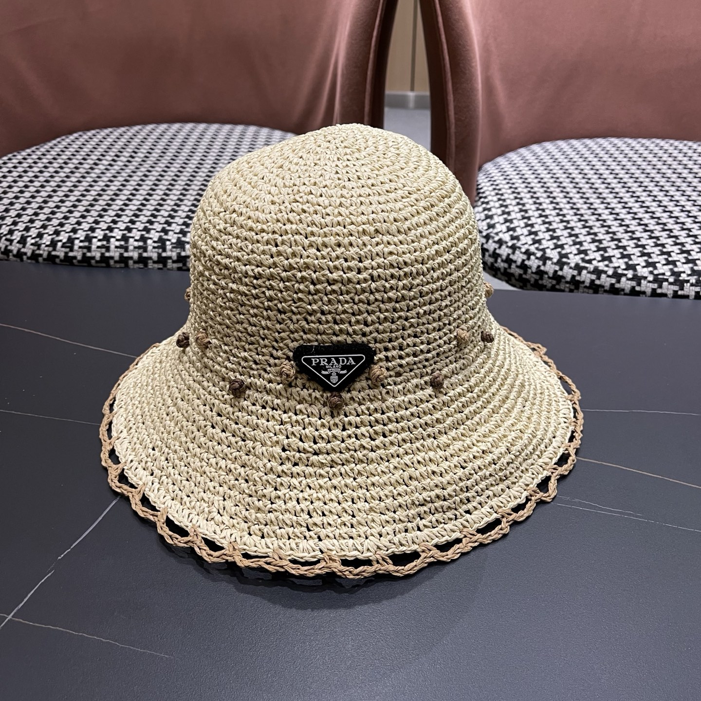 PRADA 普拉达朵澜大帽檐草编帽子女夏季海边度假遮阳防晒草帽户外显脸小渔夫帽