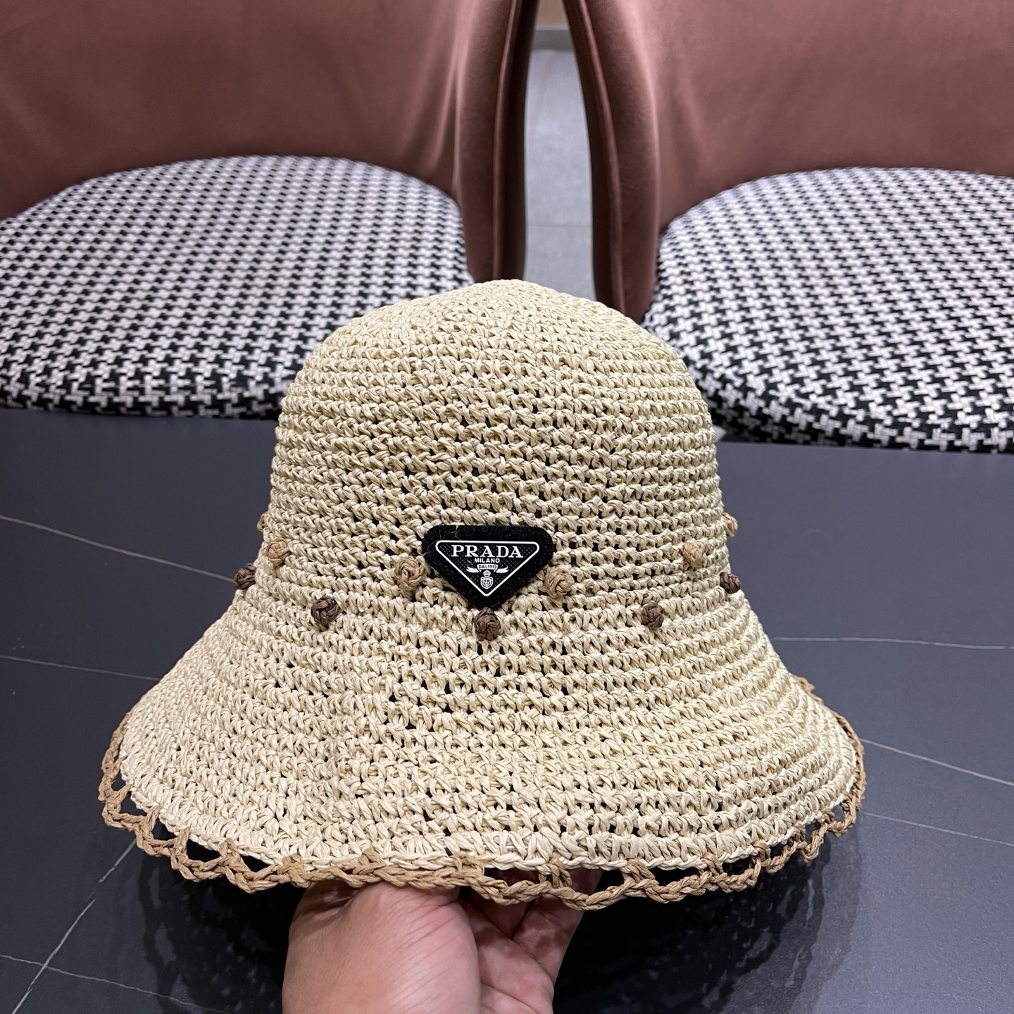 PRADA 普拉达朵澜大帽檐草编帽子女夏季海边度假遮阳防晒草帽户外显脸小渔夫帽