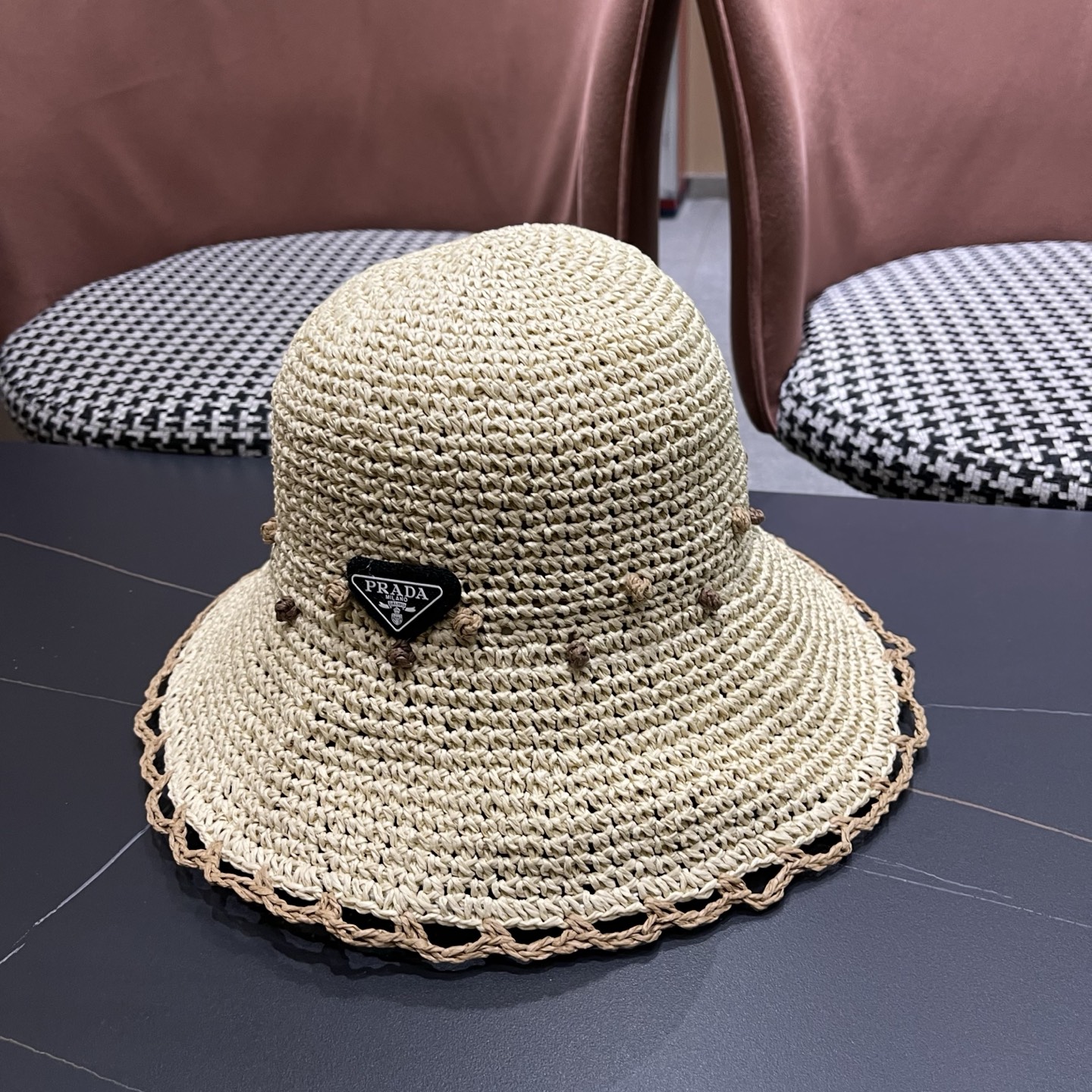 PRADA 普拉达朵澜大帽檐草编帽子女夏季海边度假遮阳防晒草帽户外显脸小渔夫帽