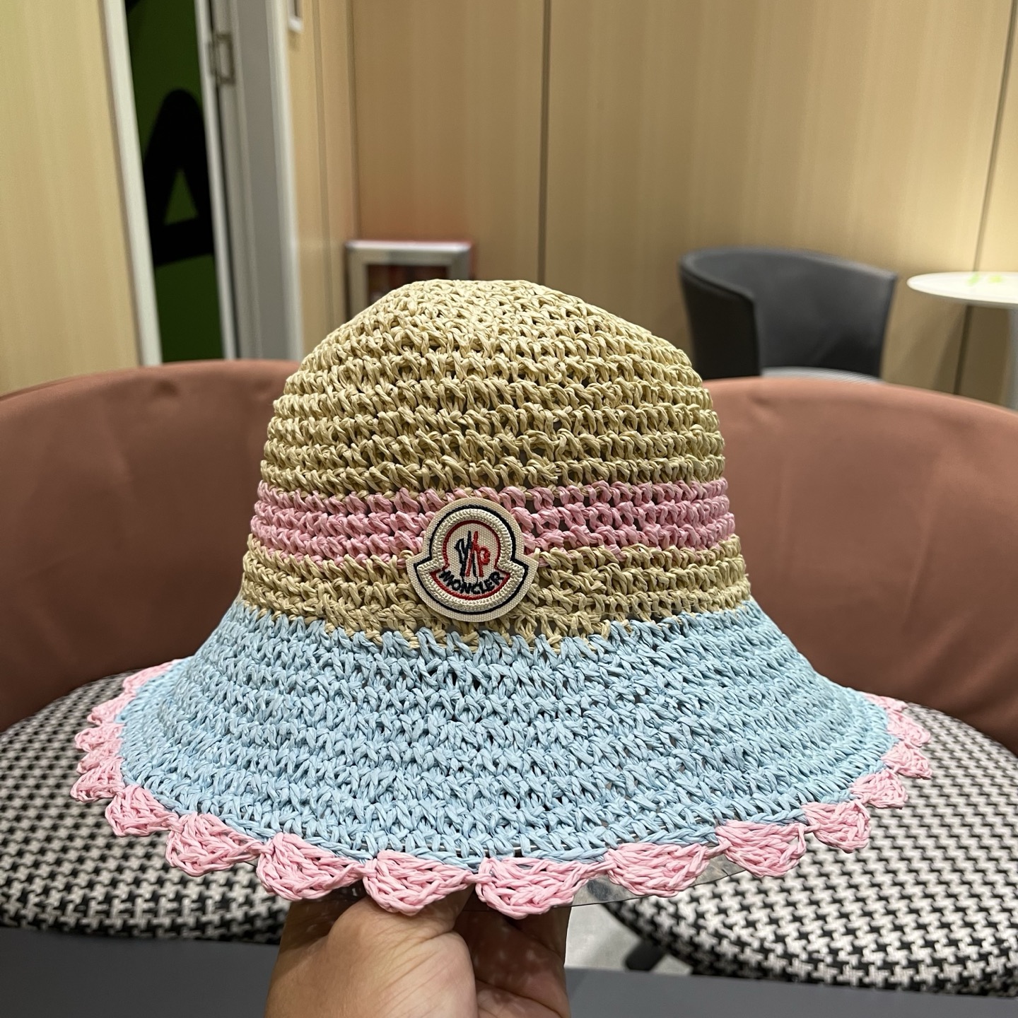 MONCLER（蒙口）夏季韩版沙滩出游撞色条纹遮阳渔夫帽女大檐圆顶显脸小防晒草帽潮