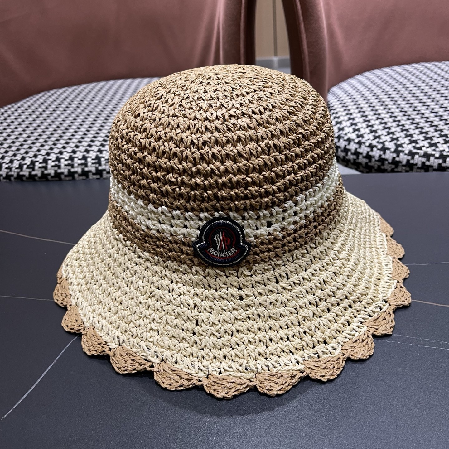 MONCLER（蒙口）夏季韩版沙滩出游撞色条纹遮阳渔夫帽女大檐圆顶显脸小防晒草帽潮