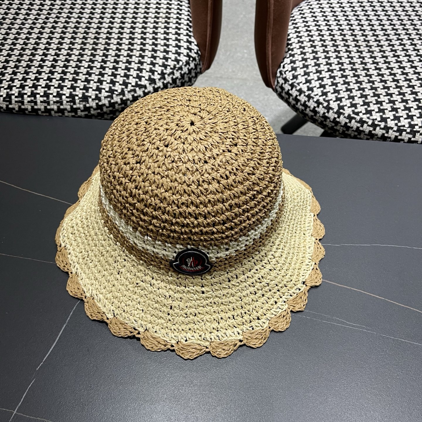 MONCLER（蒙口）夏季韩版沙滩出游撞色条纹遮阳渔夫帽女大檐圆顶显脸小防晒草帽潮