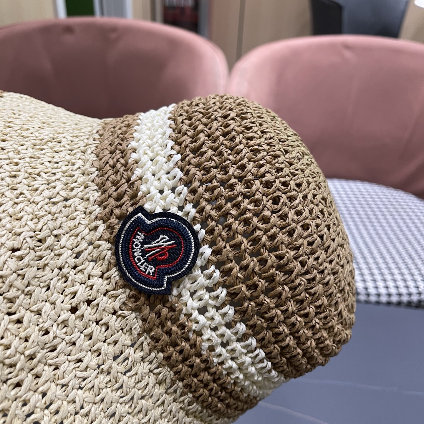 MONCLER（蒙口）夏季韩版沙滩出游撞色条纹遮阳渔夫帽女大檐圆顶显脸小防晒草帽潮
