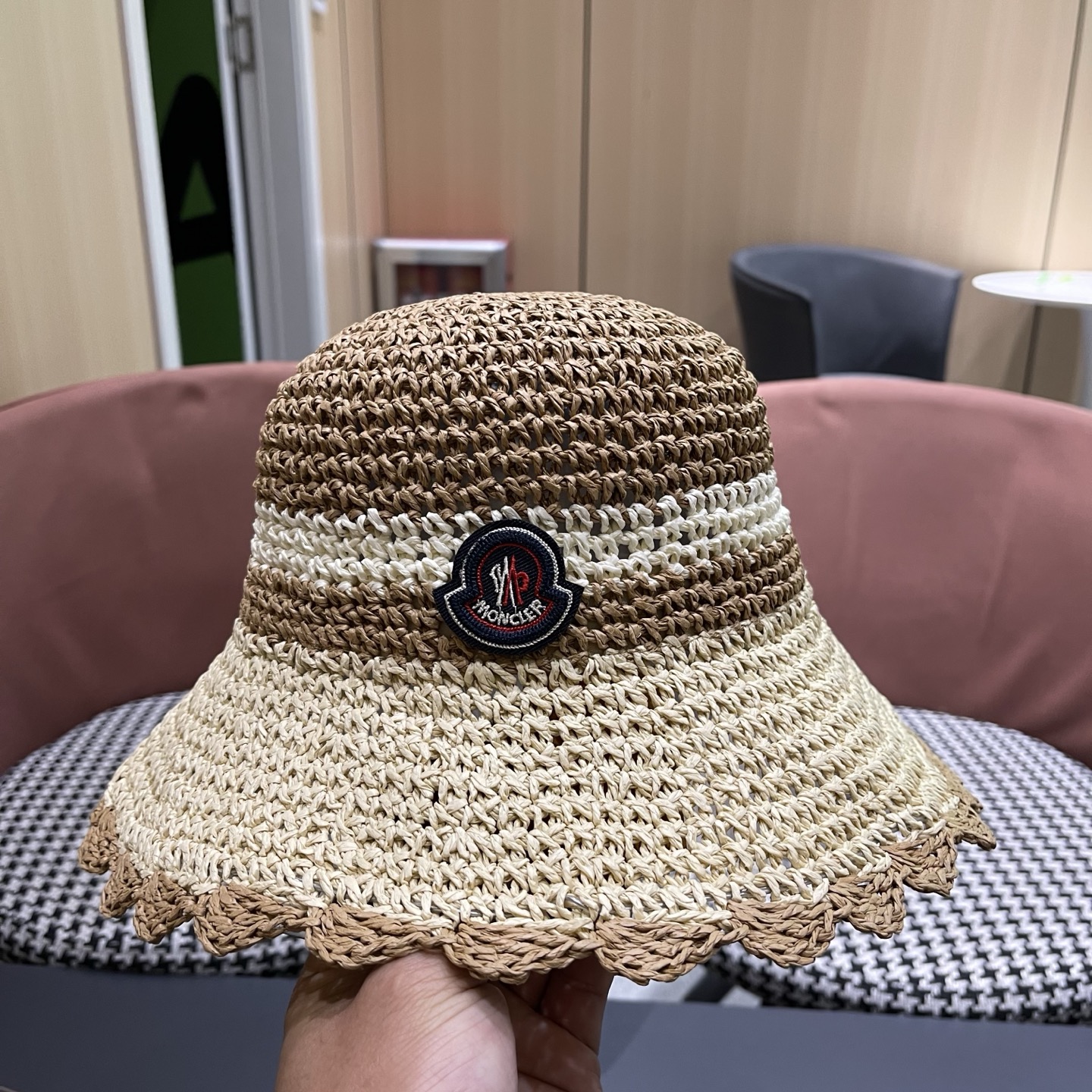 MONCLER（蒙口）夏季韩版沙滩出游撞色条纹遮阳渔夫帽女大檐圆顶显脸小防晒草帽潮