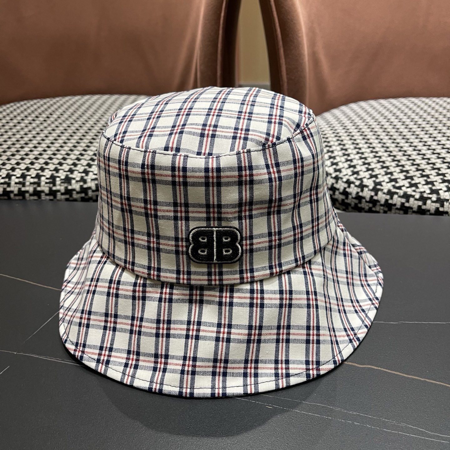 巴黎世家 Balenciaga新款韩系复古格子渔夫帽女夏显脸小素颜遮脸盆帽遮阳防晒帽子