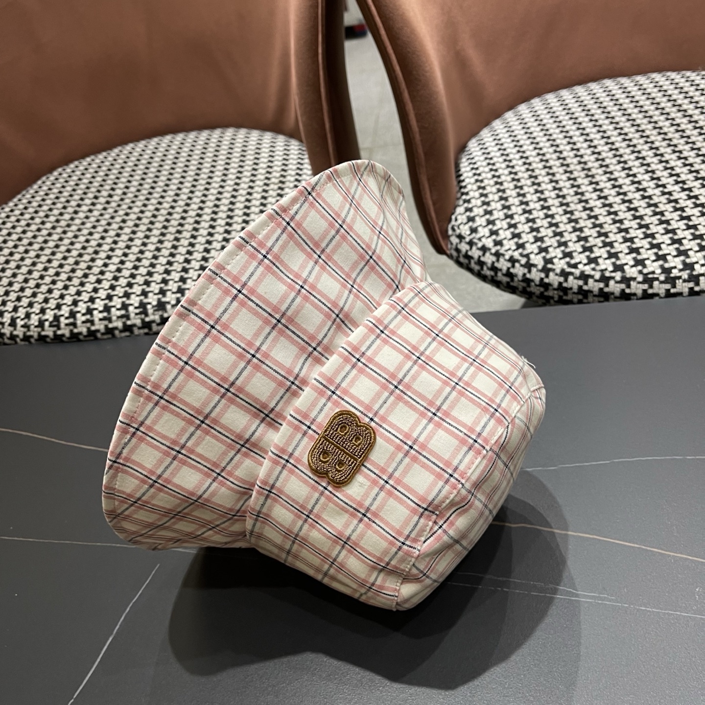 巴黎世家 Balenciaga新款韩系复古格子渔夫帽女夏显脸小素颜遮脸盆帽遮阳防晒帽子