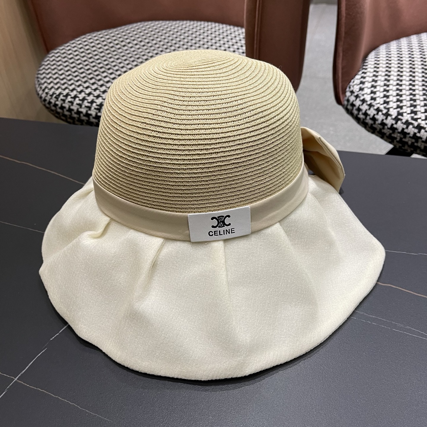 Celine 赛琳新款遮阳渔夫帽防晒沙滩潮女蝴蝶结大檐帽子好看