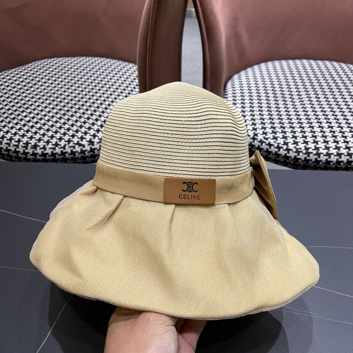 Celine 赛琳新款遮阳渔夫帽防晒沙滩潮女蝴蝶结大檐帽子好看