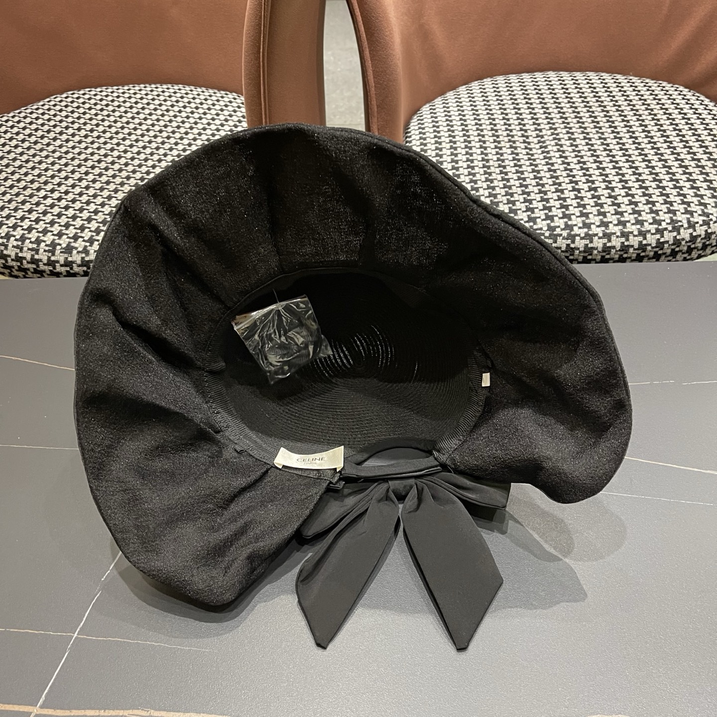 Celine 赛琳新款遮阳渔夫帽防晒沙滩潮女蝴蝶结大檐帽子好看