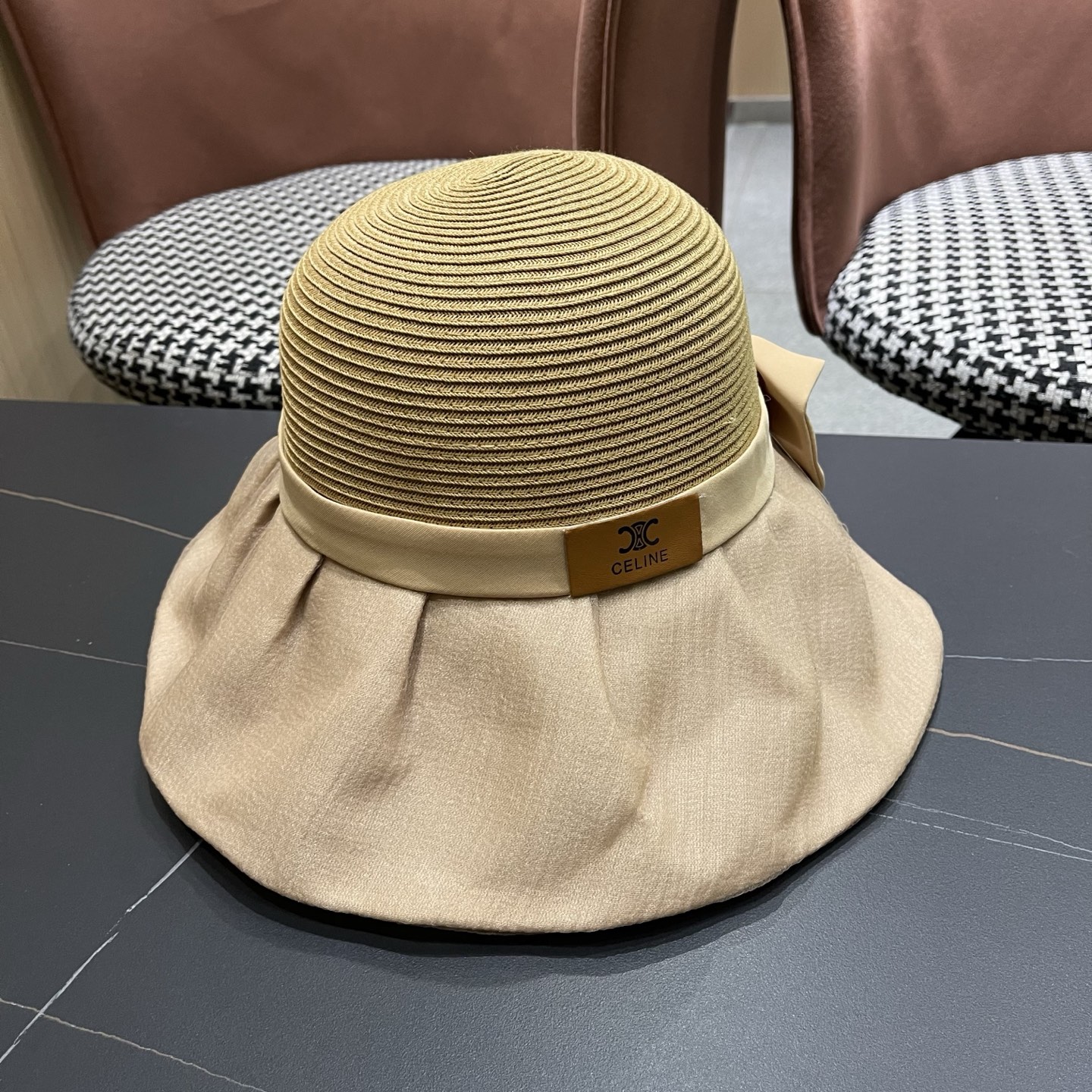 Celine 赛琳新款遮阳渔夫帽防晒沙滩潮女蝴蝶结大檐帽子好看