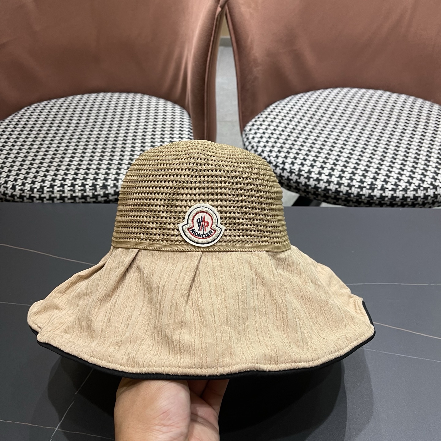 MONCLER（蒙口）夏季大檐蝴蝶结渔夫帽女防紫外线防晒遮阳帽优雅百搭盆帽