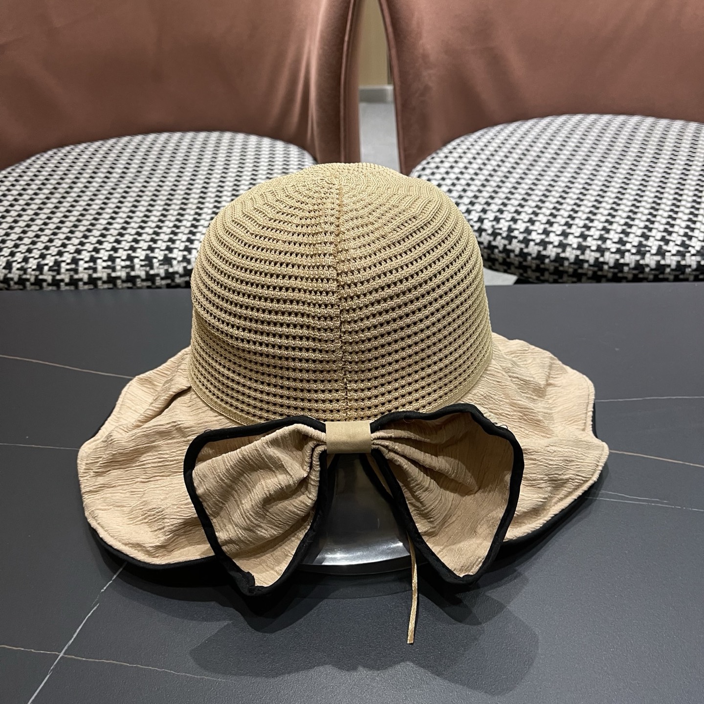MONCLER（蒙口）夏季大檐蝴蝶结渔夫帽女防紫外线防晒遮阳帽优雅百搭盆帽