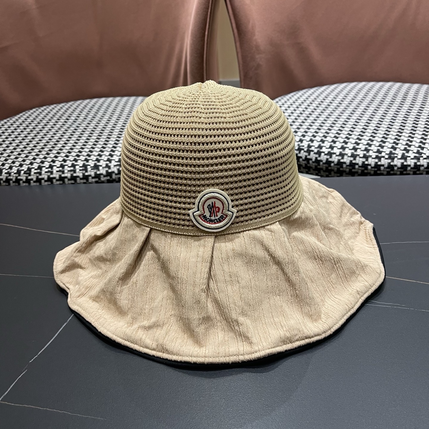 MONCLER（蒙口）夏季大檐蝴蝶结渔夫帽女防紫外线防晒遮阳帽优雅百搭盆帽