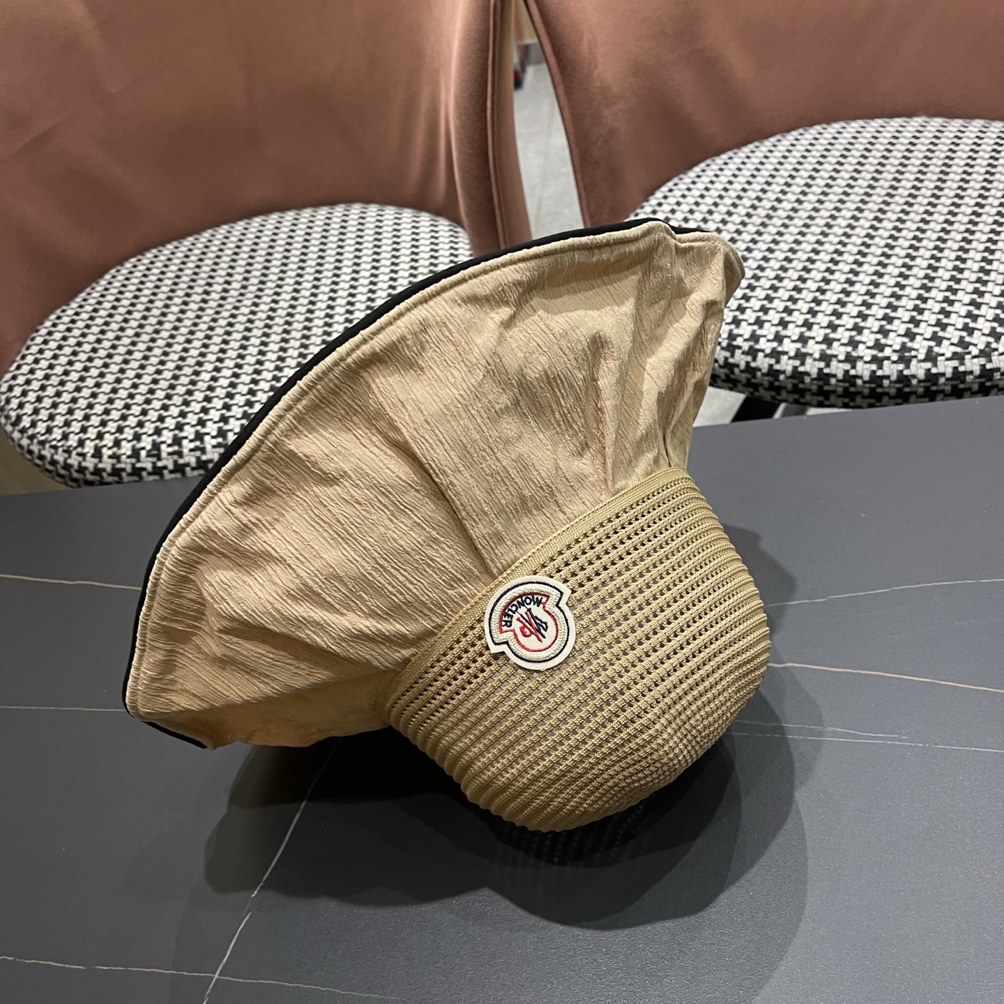 MONCLER（蒙口）夏季大檐蝴蝶结渔夫帽女防紫外线防晒遮阳帽优雅百搭盆帽