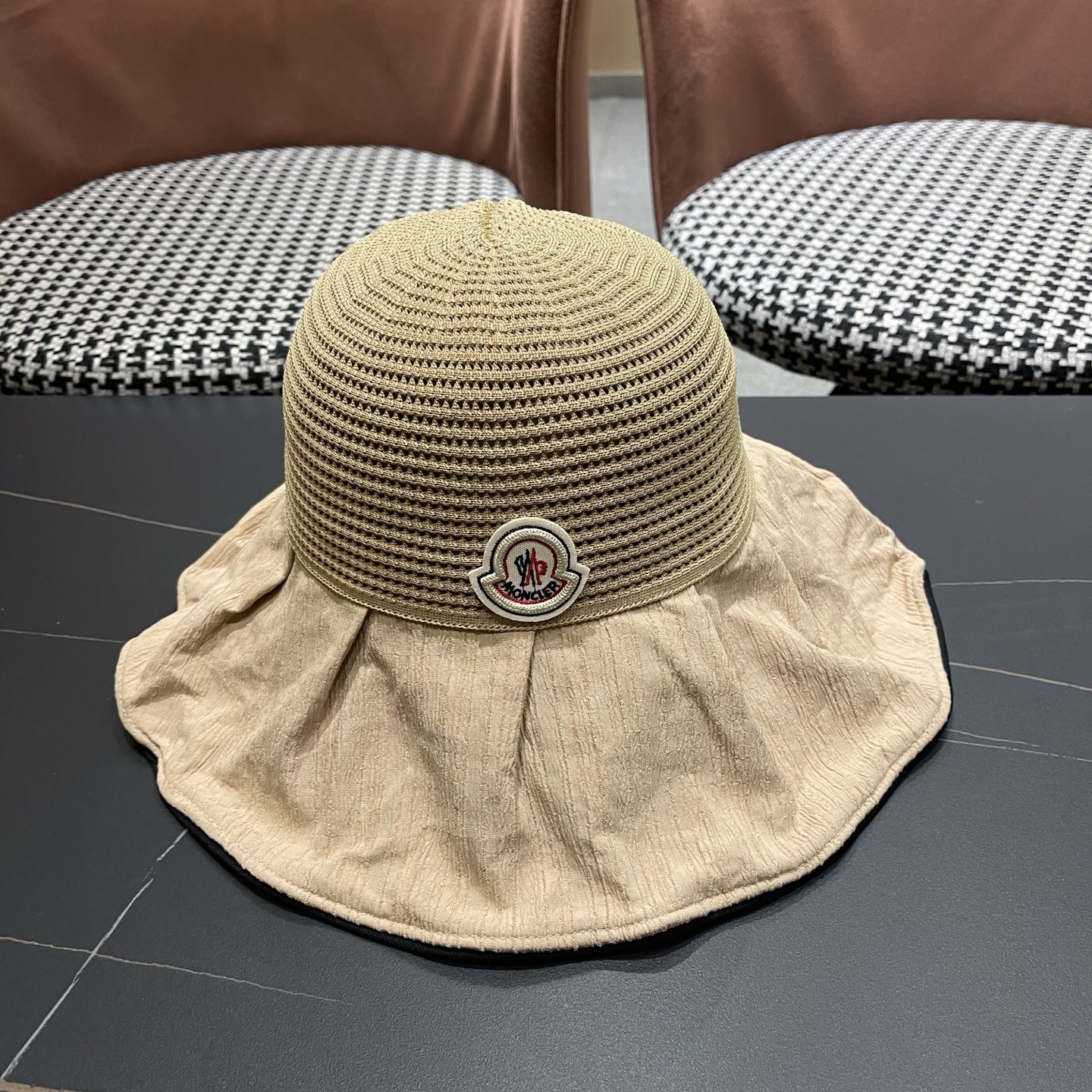 MONCLER（蒙口）夏季大檐蝴蝶结渔夫帽女防紫外线防晒遮阳帽优雅百搭盆帽