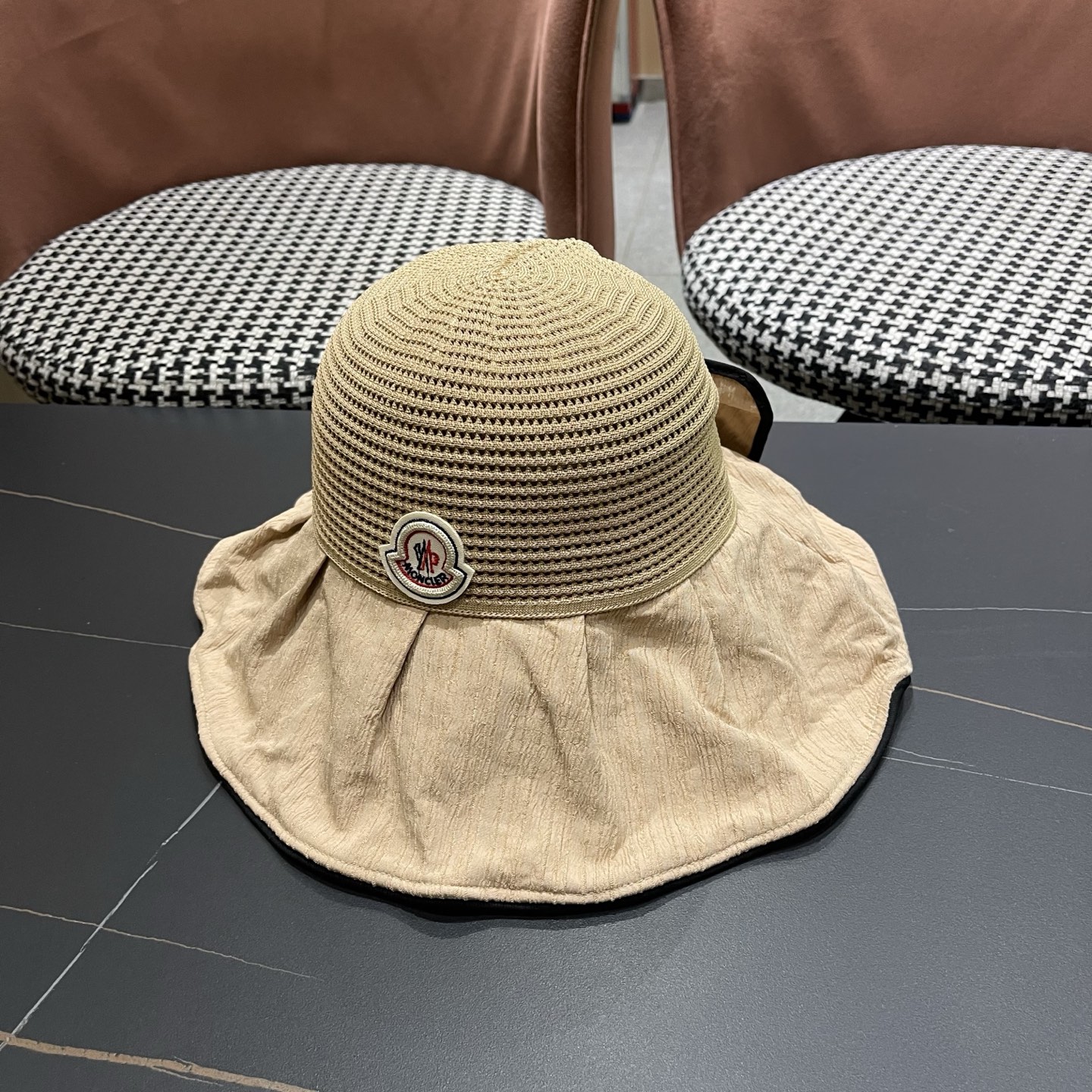 MONCLER（蒙口）夏季大檐蝴蝶结渔夫帽女防紫外线防晒遮阳帽优雅百搭盆帽
