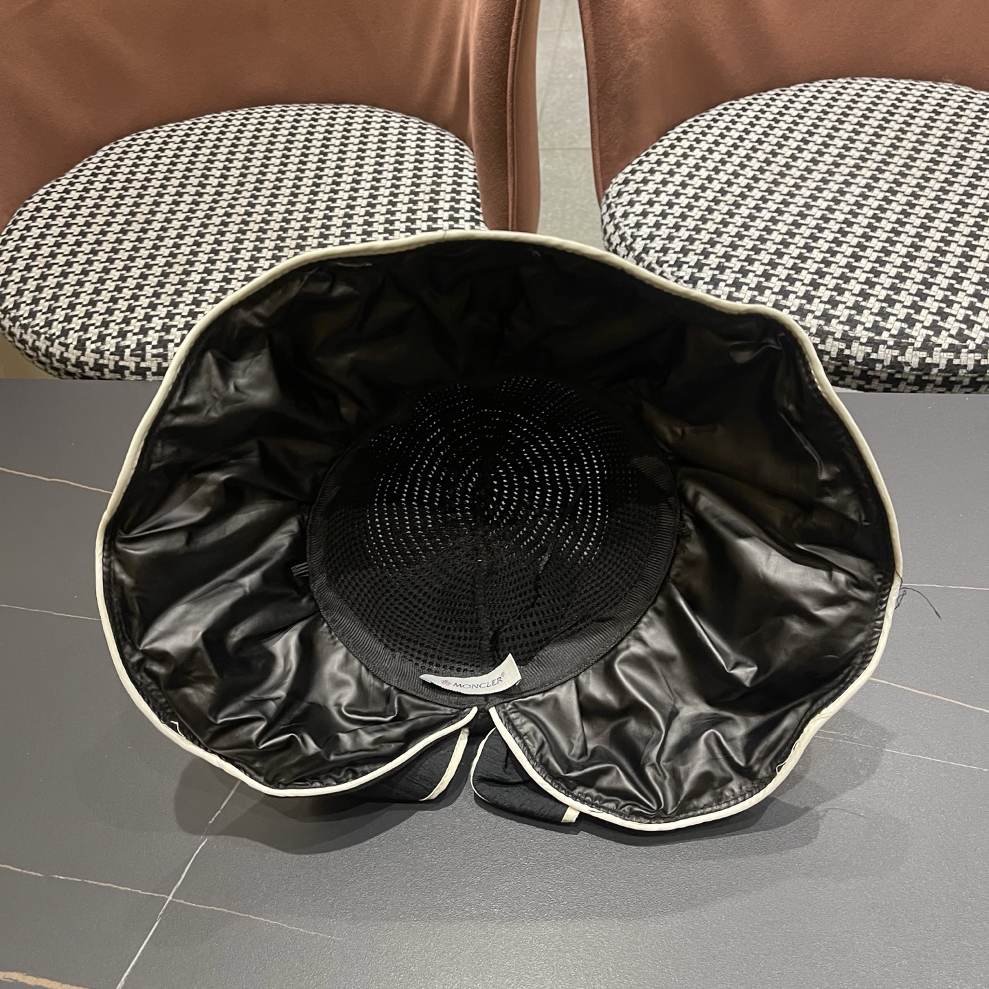 MONCLER（蒙口）夏季大檐蝴蝶结渔夫帽女防紫外线防晒遮阳帽优雅百搭盆帽