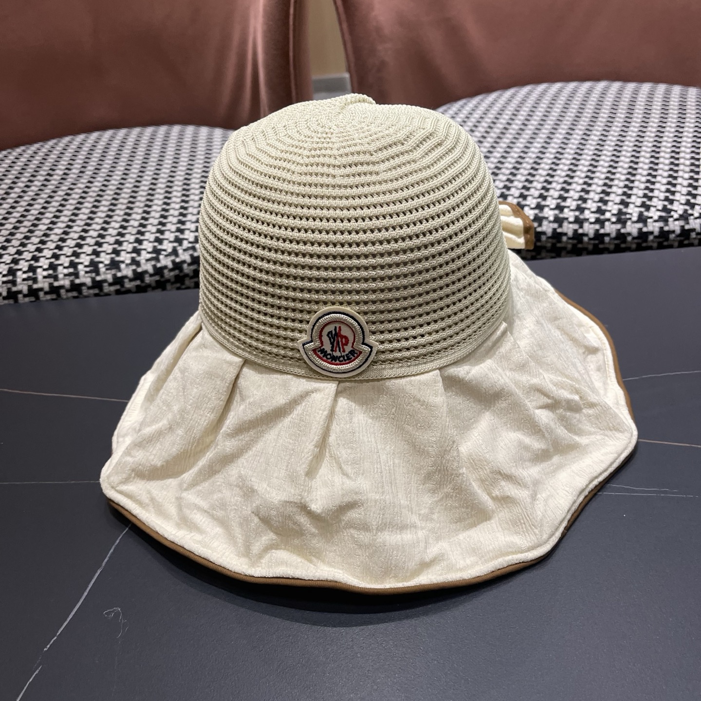 MONCLER（蒙口）夏季大檐蝴蝶结渔夫帽女防紫外线防晒遮阳帽优雅百搭盆帽