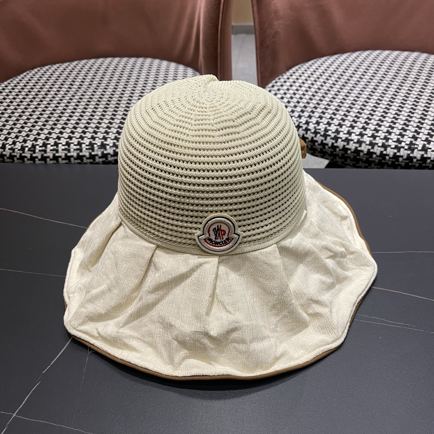 MONCLER（蒙口）夏季大檐蝴蝶结渔夫帽女防紫外线防晒遮阳帽优雅百搭盆帽