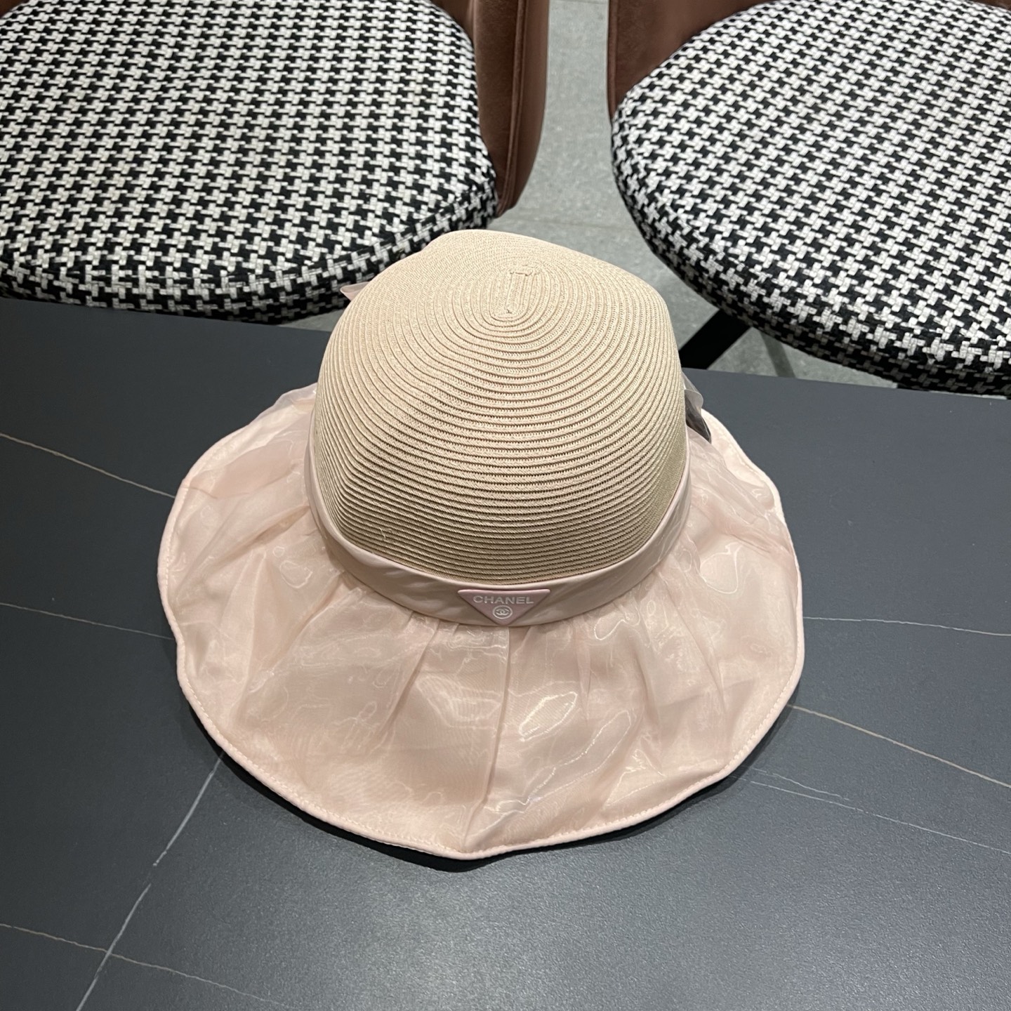 CHANEL 香奈儿新款渔夫帽女春夏季防晒遮阳帽大沿帽蝴蝶结百搭