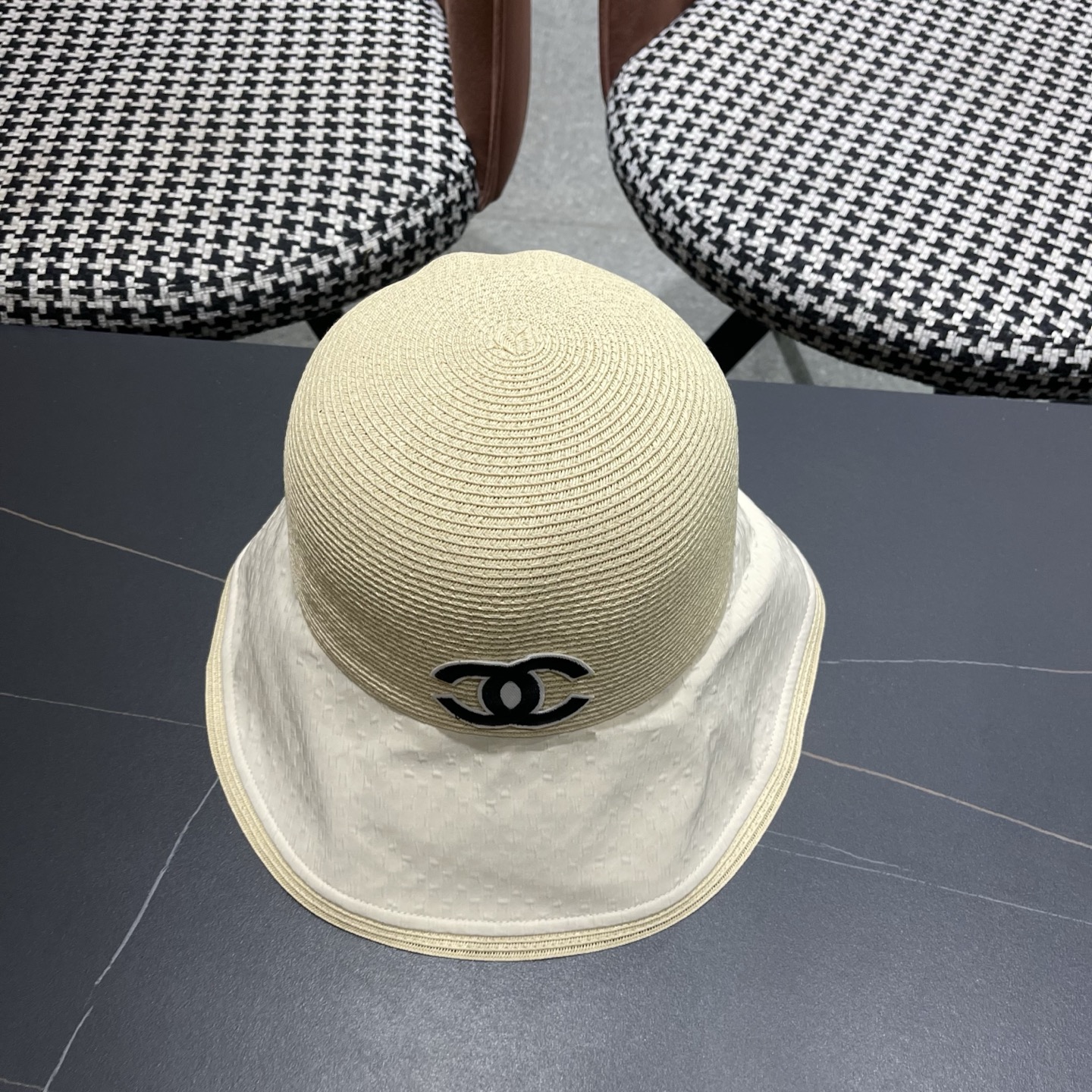 CHANEL 香奈儿早春新蝴蝶结遮阳渔夫帽， 女百搭韩版时尚草帽潮精致純也格质量超赞