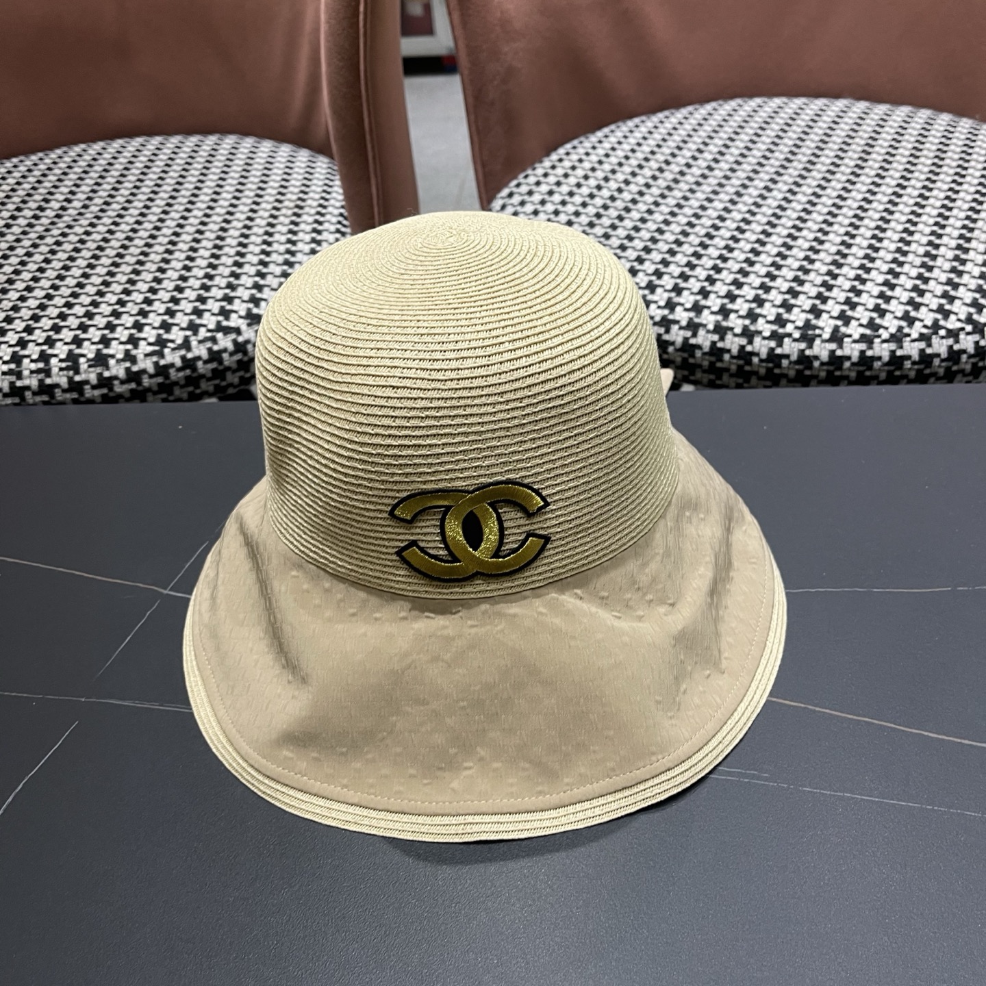 NO:742765,CHANEL Chanel early spring new bow sunshade bucket hat, women's versatile Korean fashion straw hat, trendy, exquisite, pure and high quality, hat straw hat bucket hat baseball cap, hat, chanel, chanel, espadrilles, hats19860909CHANEL 香奈儿早春新蝴蝶结遮阳渔夫帽, 女百搭韩版时尚草帽潮精致純也格质量超赞 帽子草帽渔夫帽棒球帽,帽子,chanel,chanel,espadrilles,hats,hat