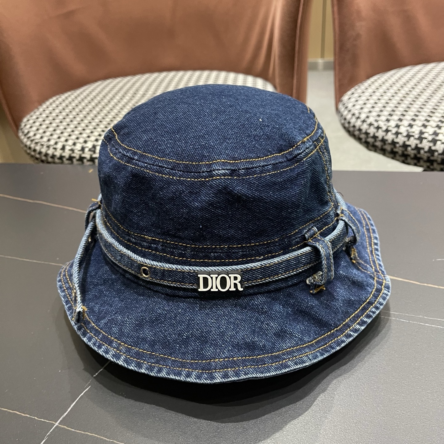 迪奥Dior 日系复古百搭牛仔渔夫帽男女设计师款水洗出游显脸小遮阳帽
