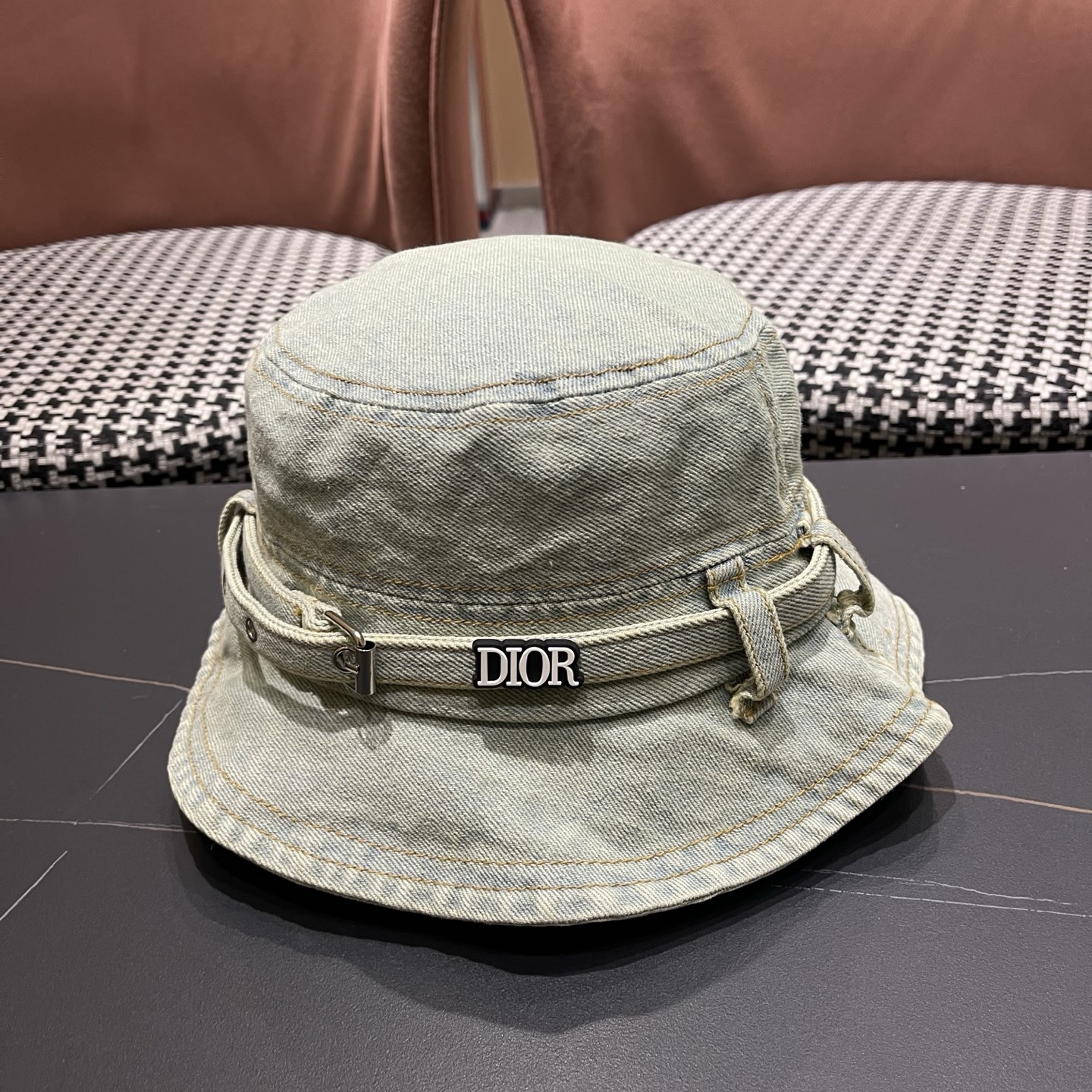 迪奥Dior 日系复古百搭牛仔渔夫帽男女设计师款水洗出游显脸小遮阳帽